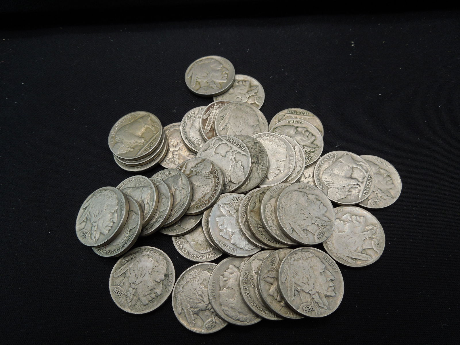 (1) Roll of 40 Full Date Buffalo Nickels.  Nice, NOT JU (1 of 3)