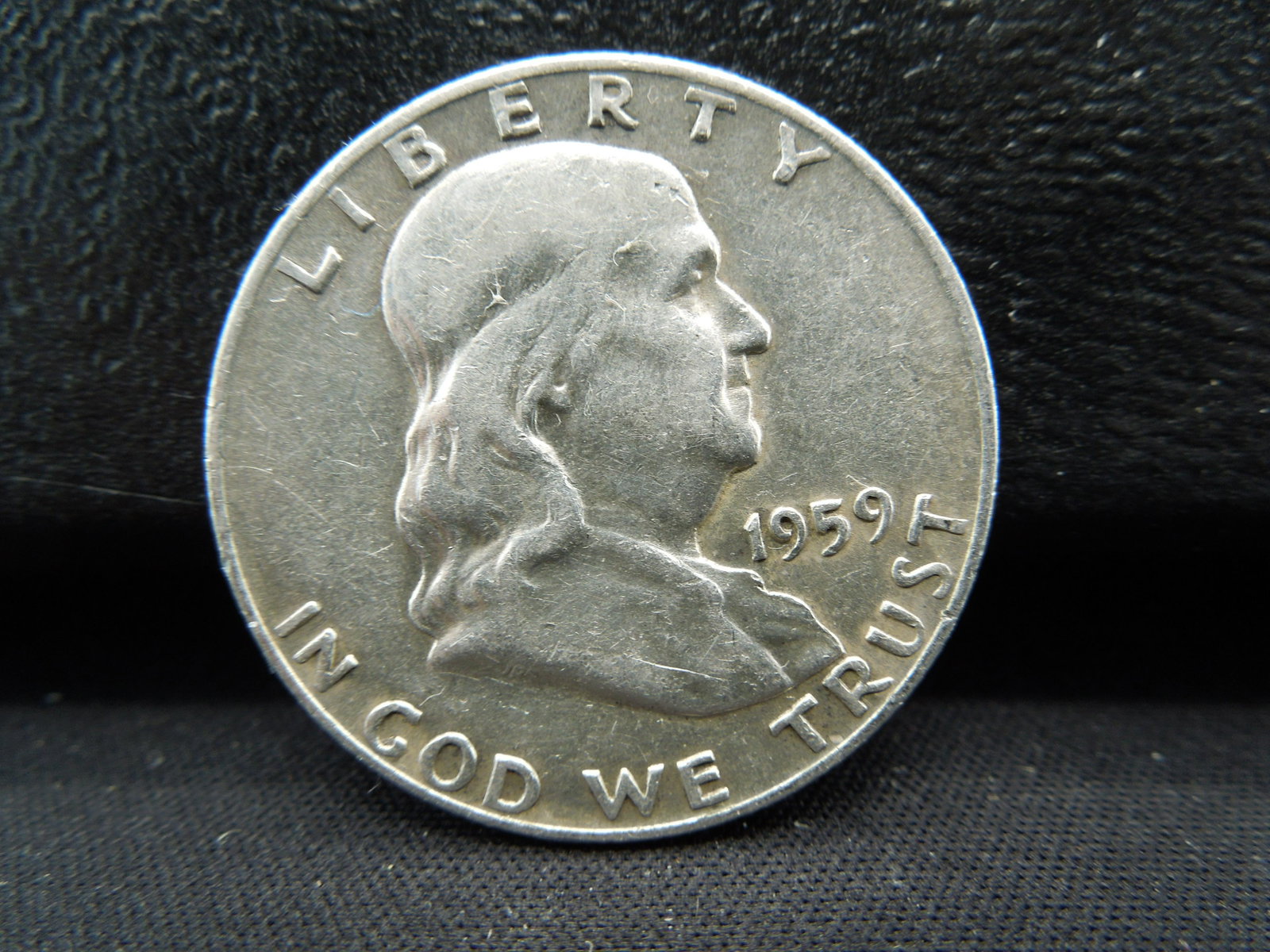 1959-D Franklin Half Dollar: YES WE SHIP ALL COINS - $3.50 PLUS INSURANCE FOR ONE COIN for FIRST CLASS MAIL. We will combine shipping if multiple coins are purchased! Small flat rate $7.25 - Med Flat rate $13.95 - Large Flat Rate