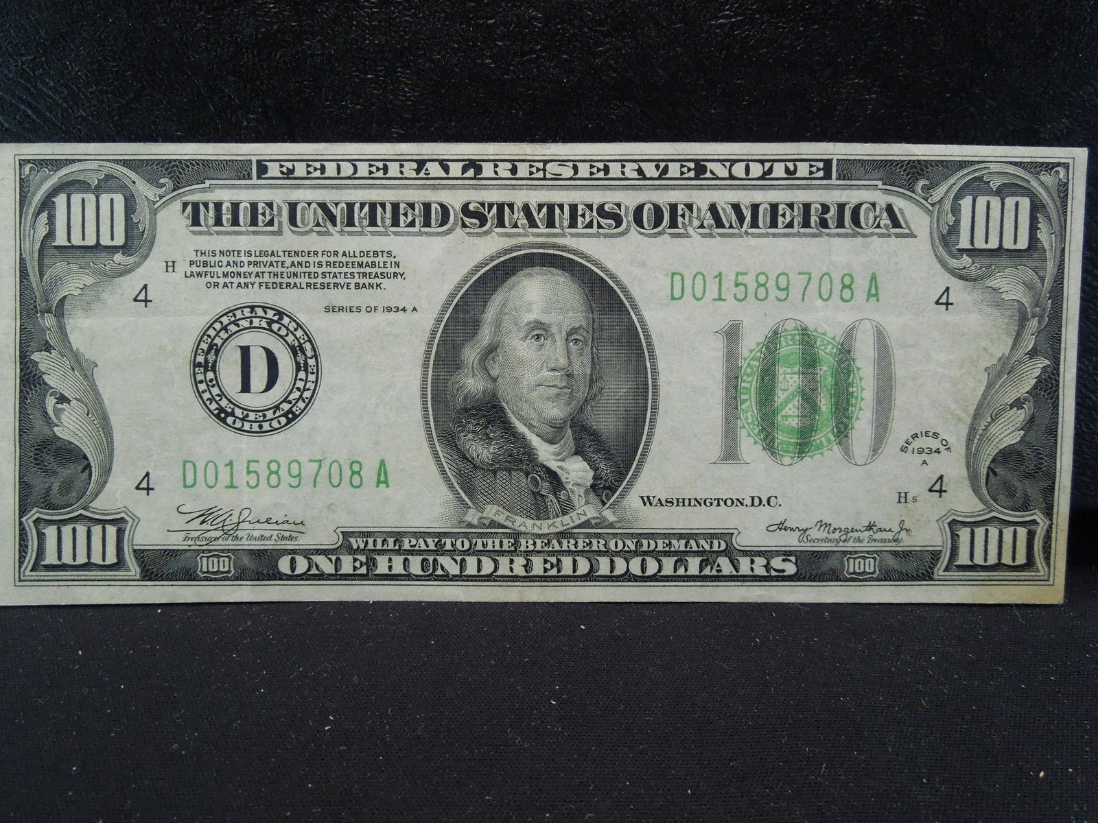 1934 $100 Federal Reserve Note.  Extremely Fine. (1 of 2)