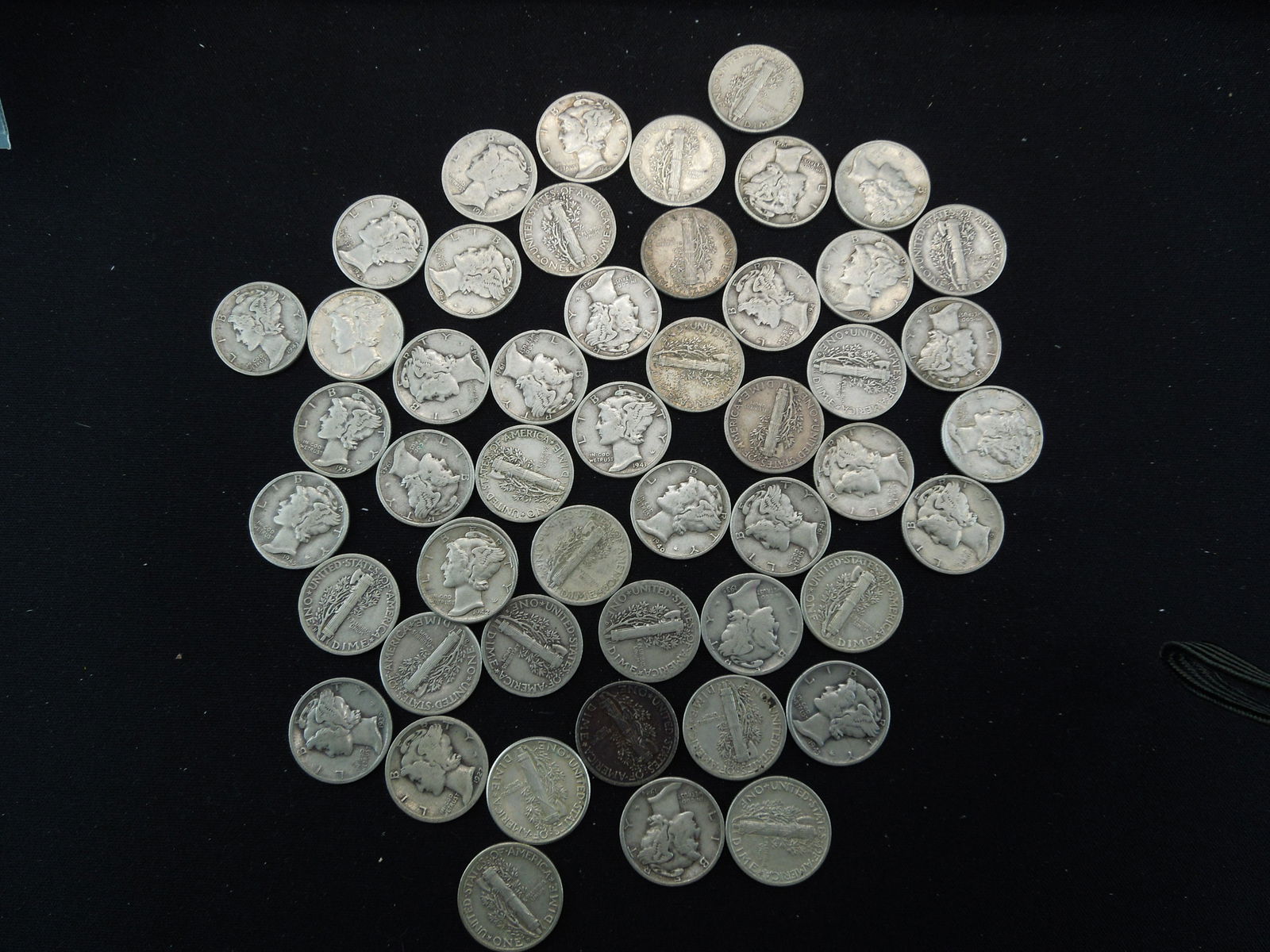 (50) Mercury Dimes Most Ave Circ++ Nice Lot (1 of 7)