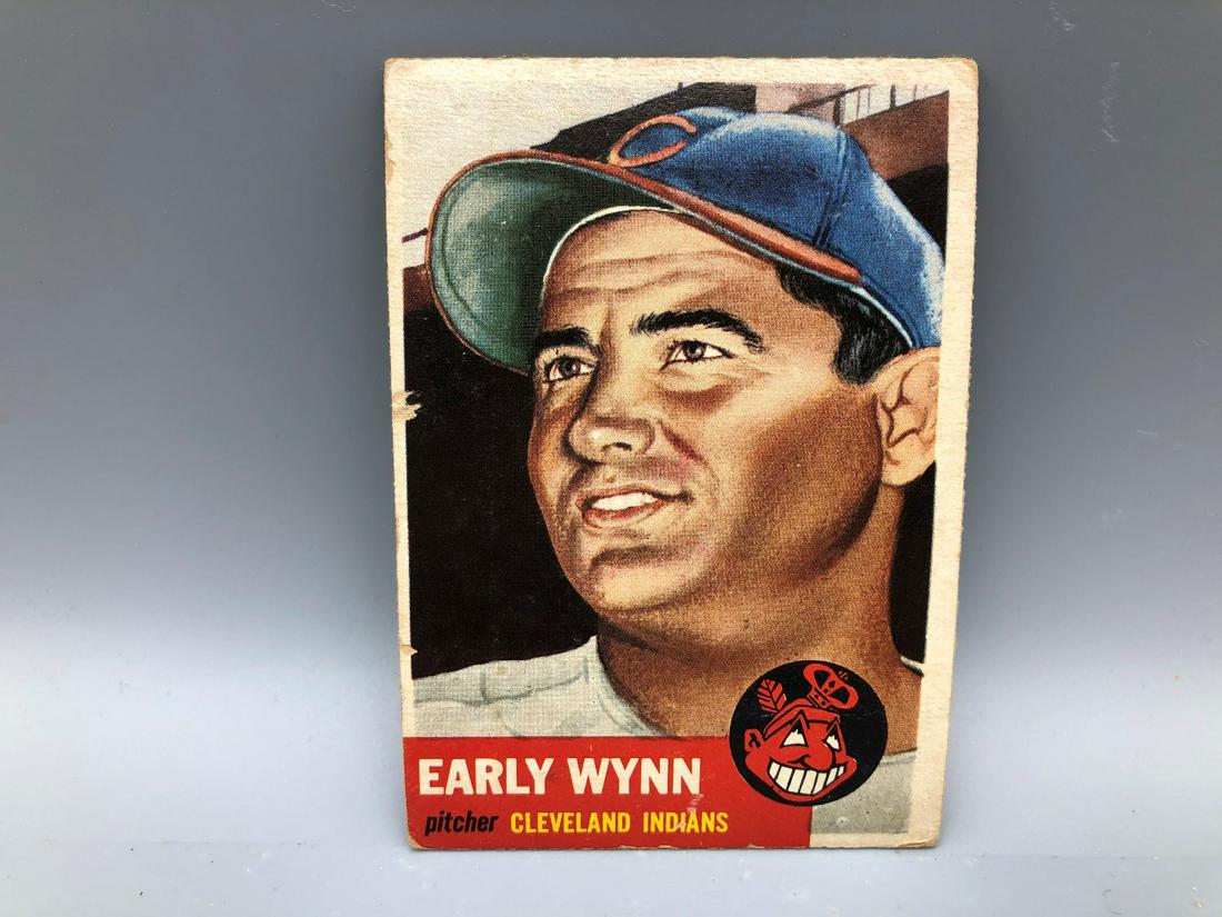1953 Topps Early Wynn #61 Short Print HOF (1 of 2)