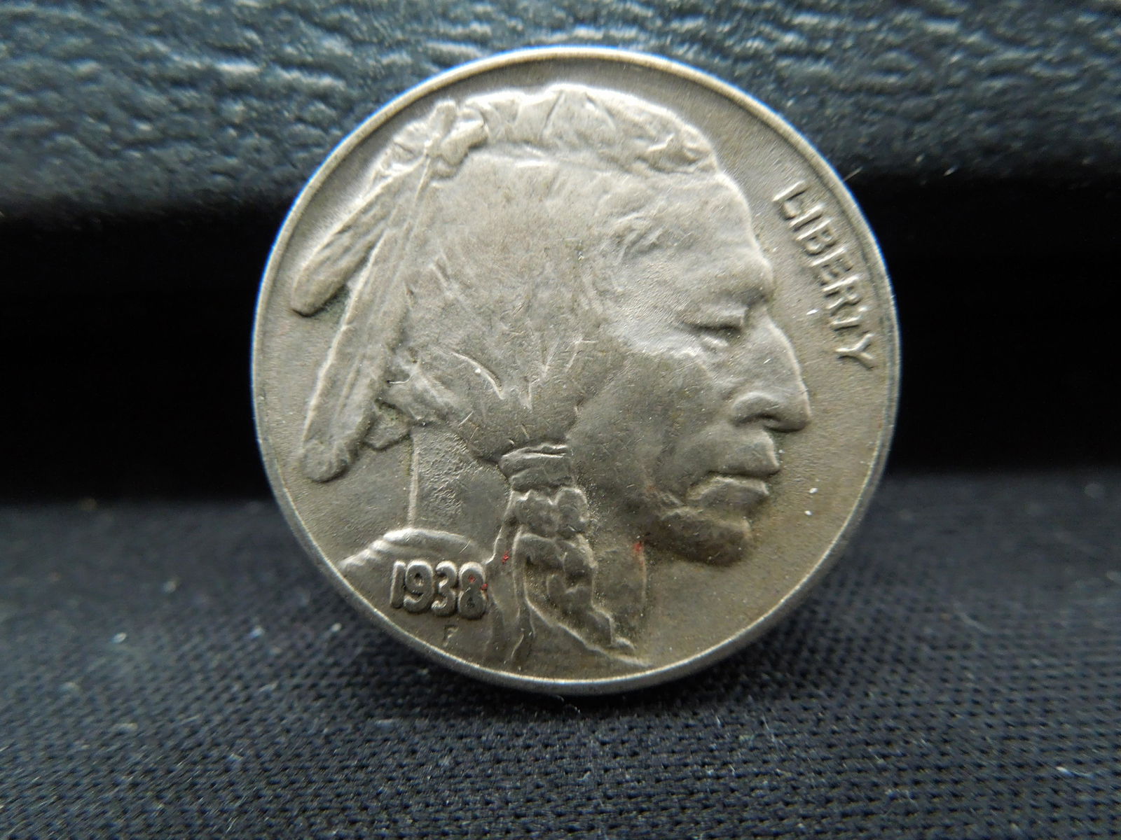 1938-D High Grade Buffalo Nickel, Full Bold Horn. (1 of 2)