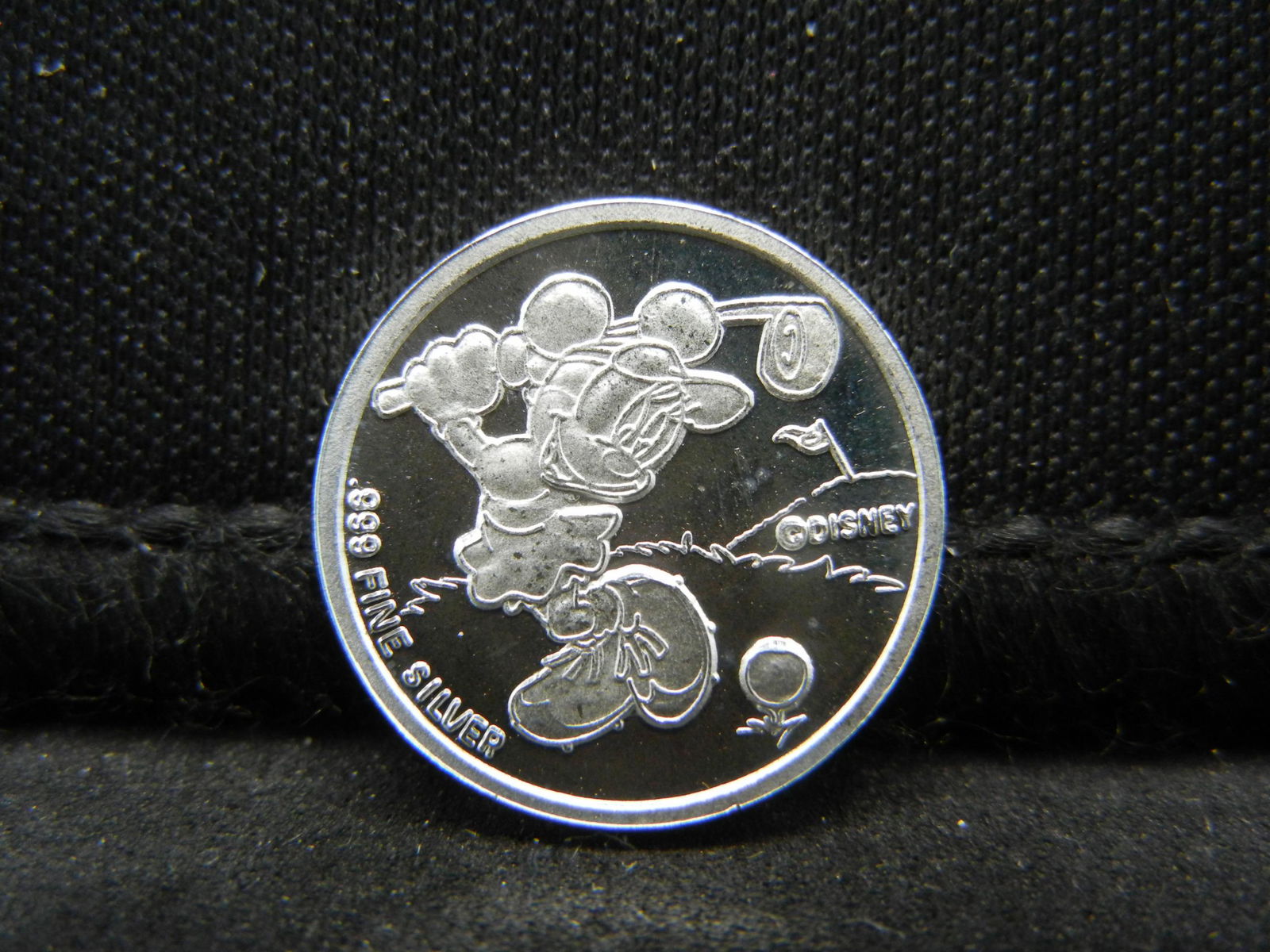 DISNEY Mickey Mouse .999 Fine Silver Round: DISNEY Mickey Mouse .999 Fine Silver Round