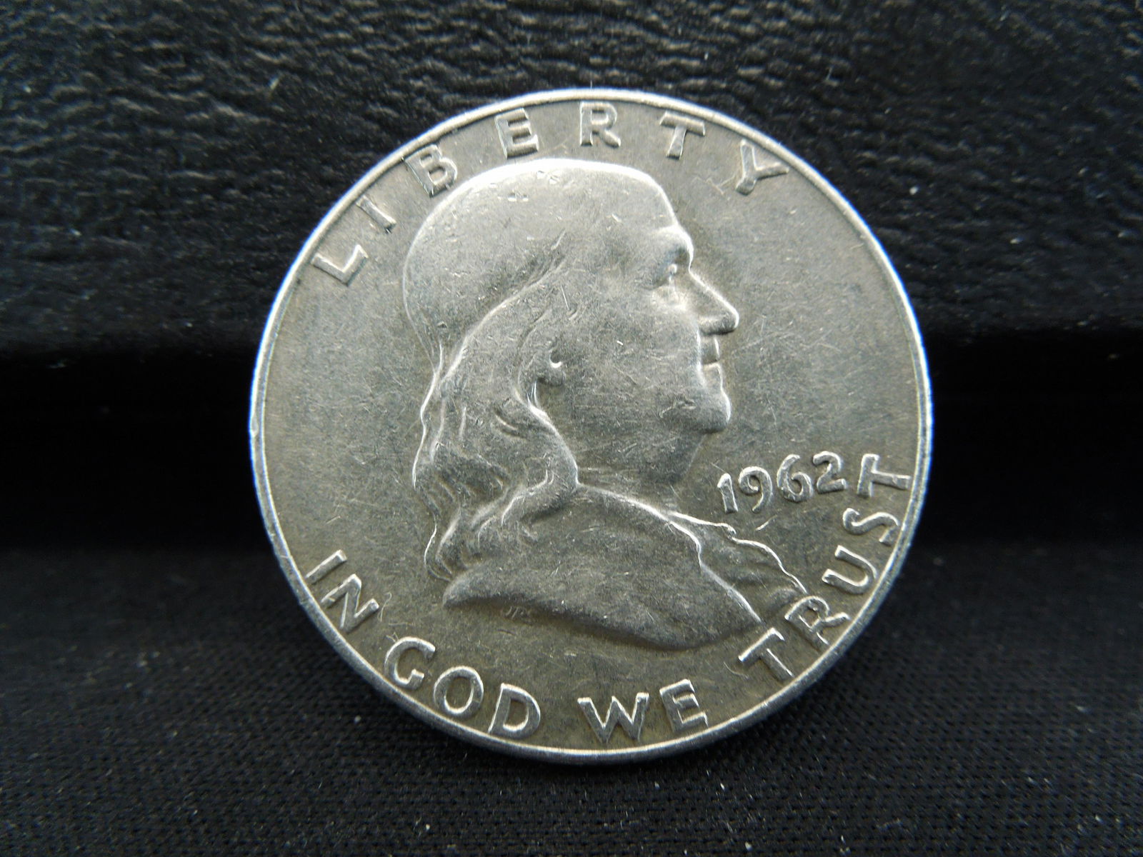 1962-D SILVER (90%) FRANKLIN HALF, ONLY 35.4 MILL (1 of 2)