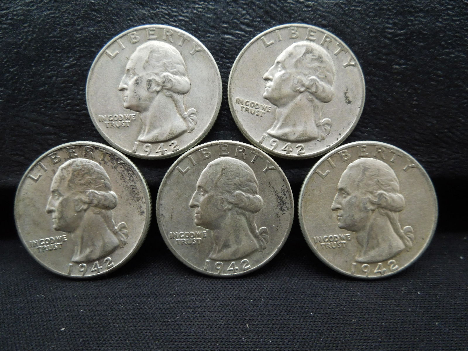 (5) 1942 Washington Quarters (1 of 2)