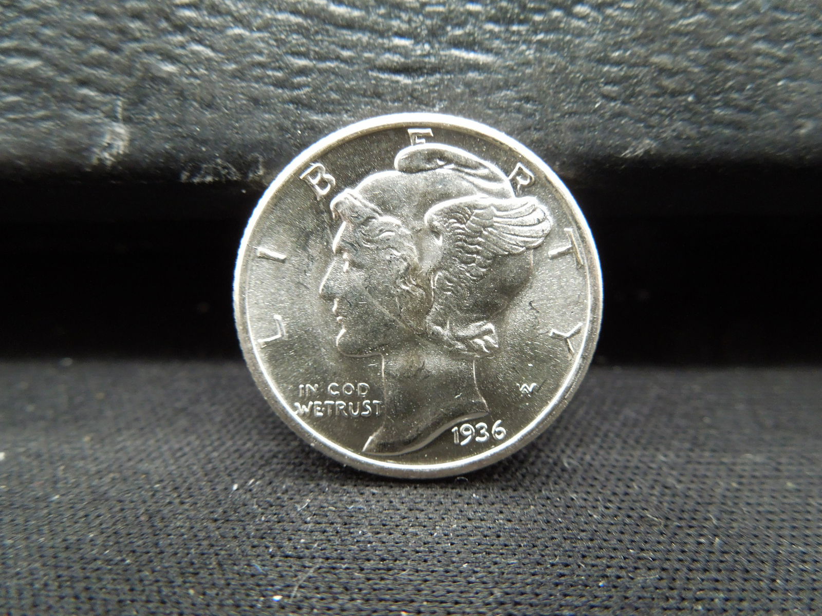 1936-S Mercury Dime Crisp Unc Blast White (1 of 2)