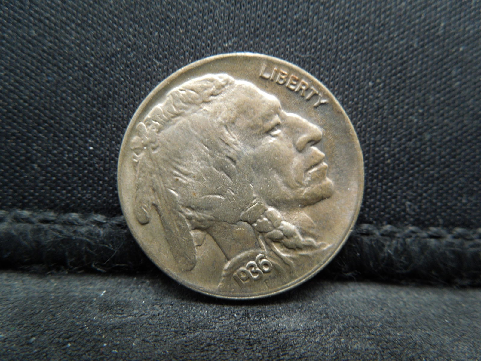 1936 D Buffalo Nickel CH BU (1 of 2)