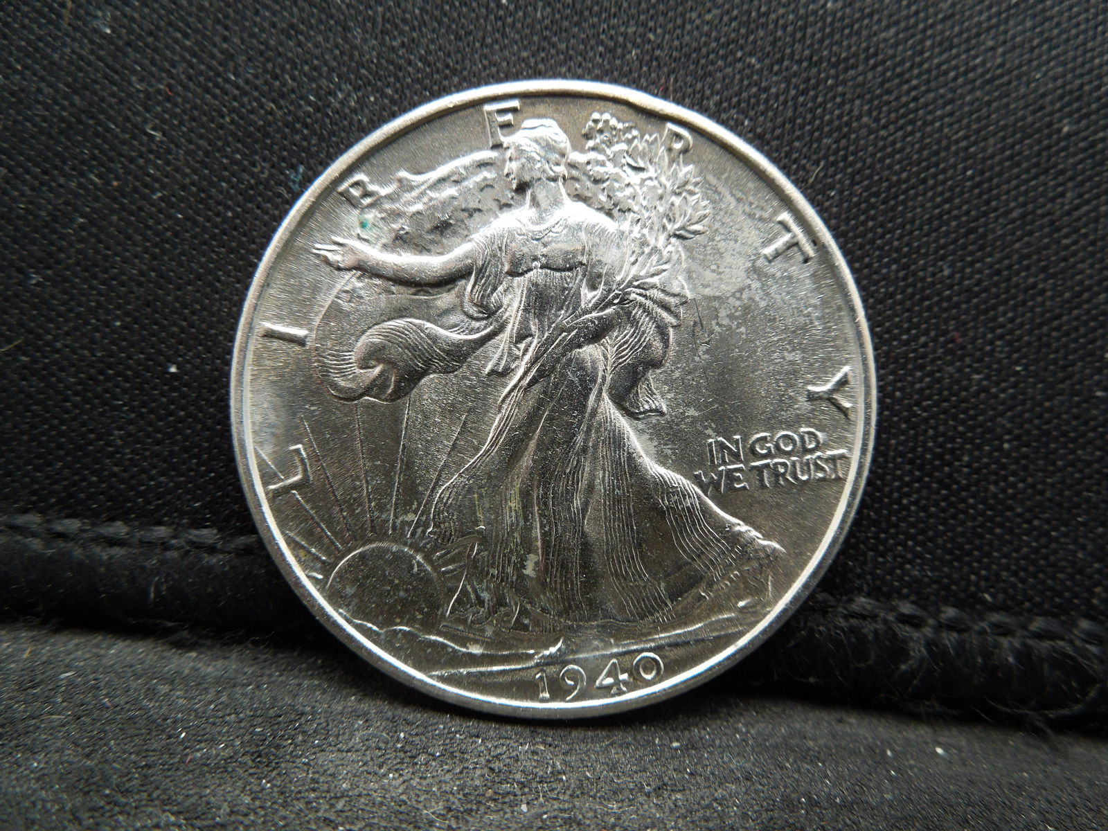 1940 Walking Liberty Half Dollar High Grade (1 of 2)