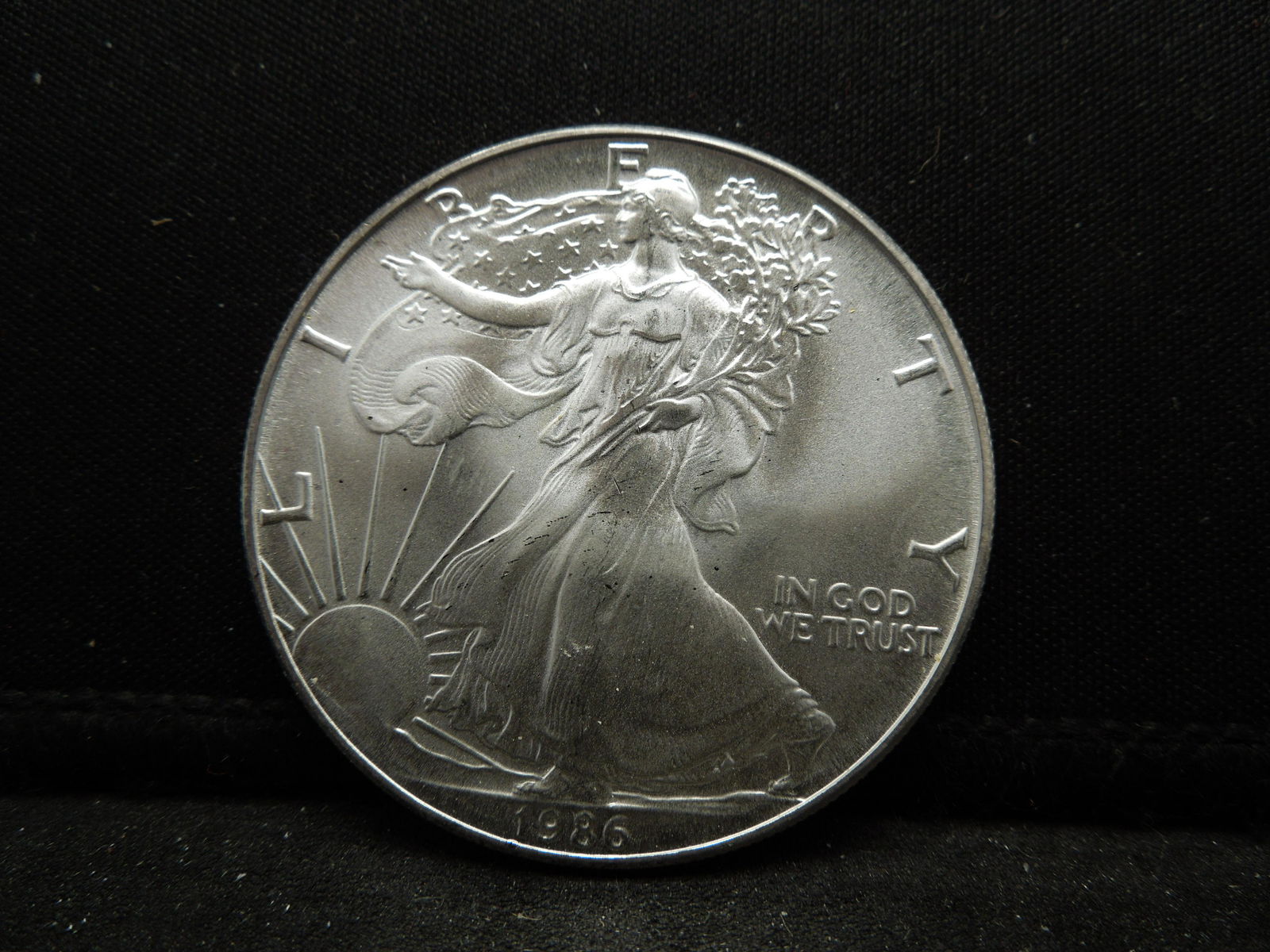 1986 Silver American Eagle First Year (1 of 2)