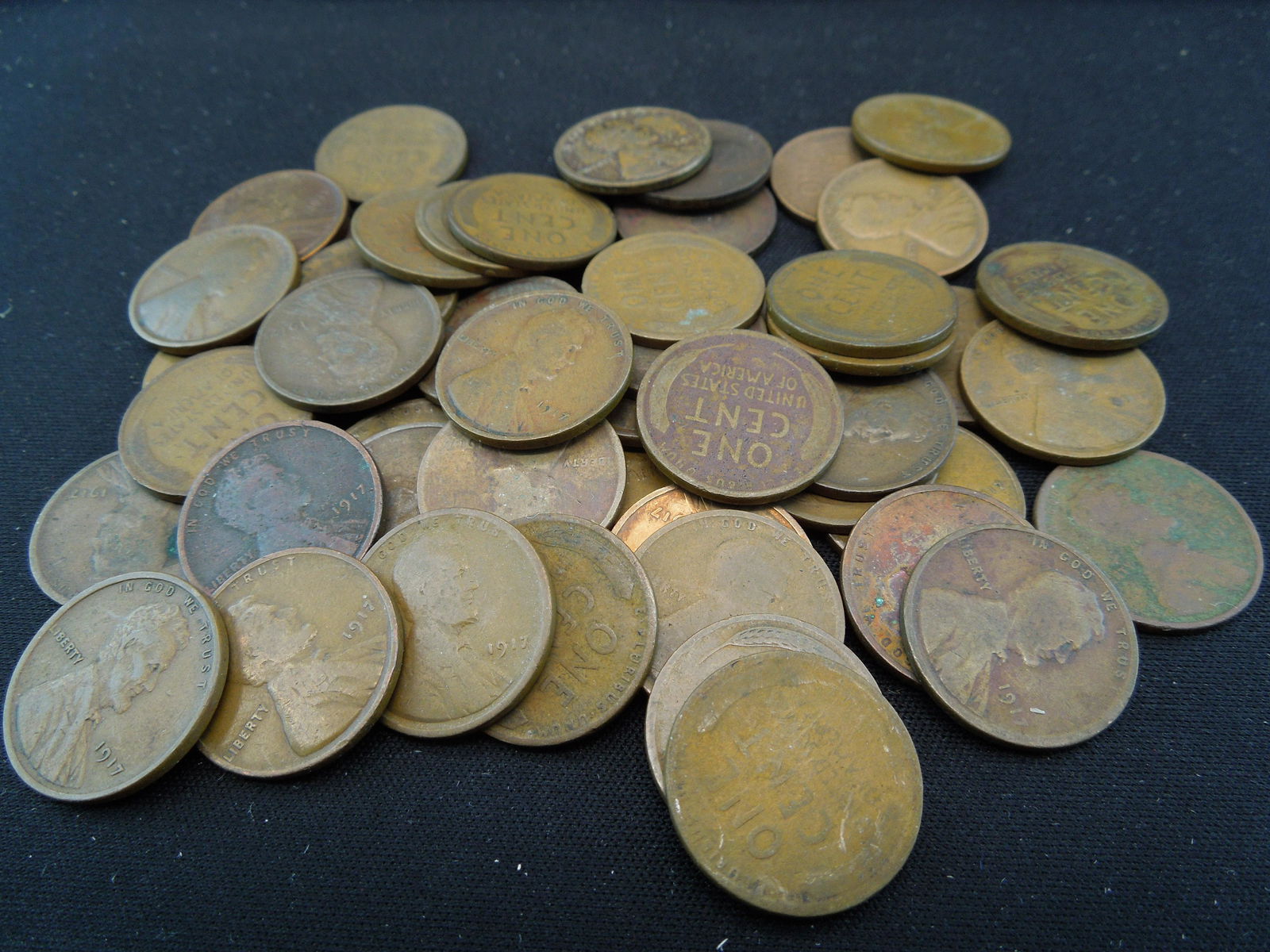 Lot of 50 1917 Lincoln Wheat Cents. (1 of 4)