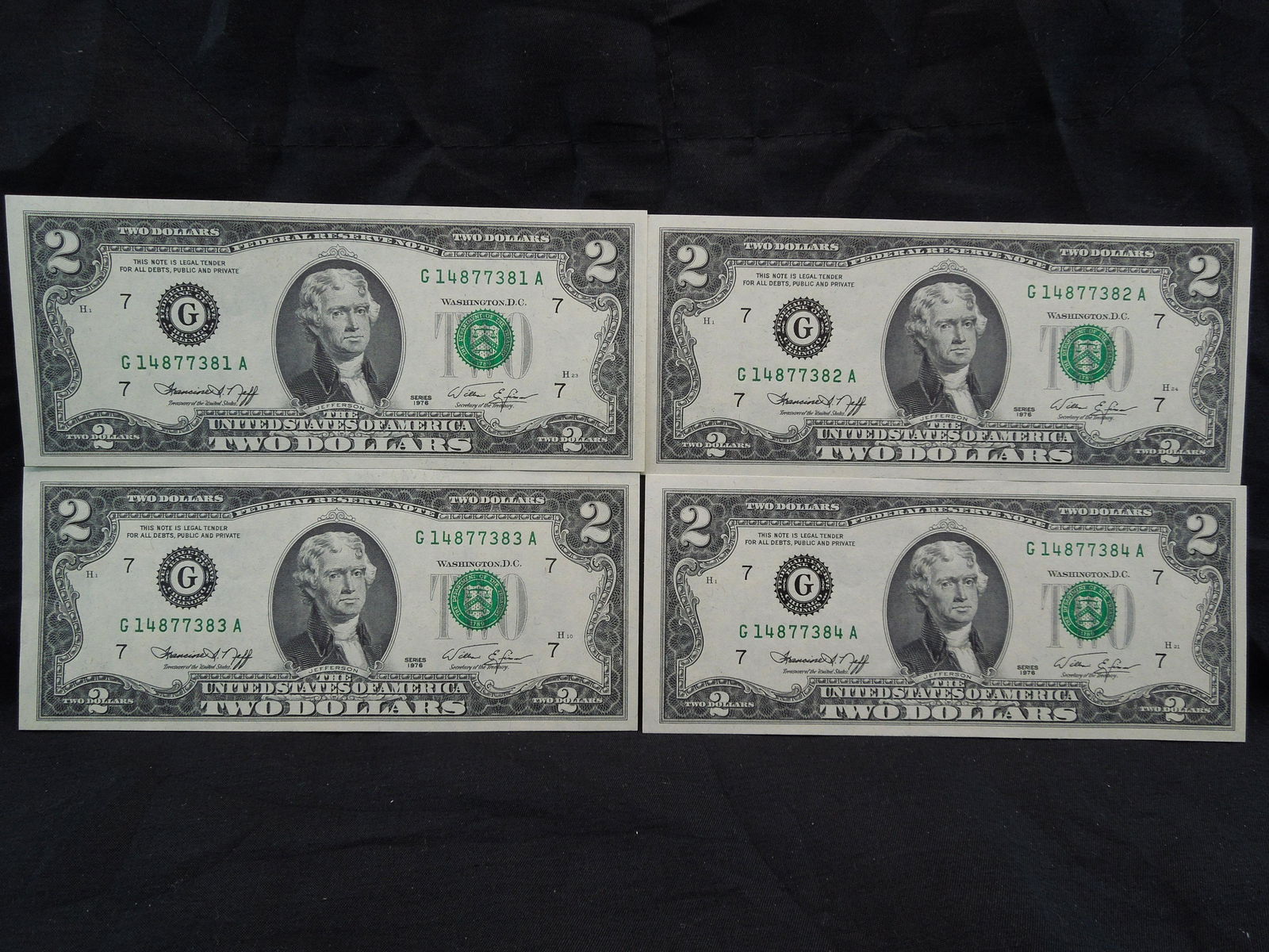 (4) 1976 Two Dollar Notes, Consecutive Serial Numbers (1 of 4)