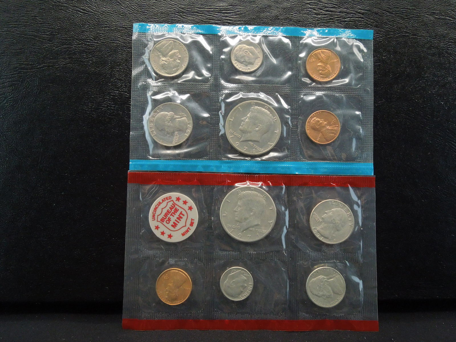 1971 (11) coin US P/D/S Mint Set.  Choice BU (1 of 4)