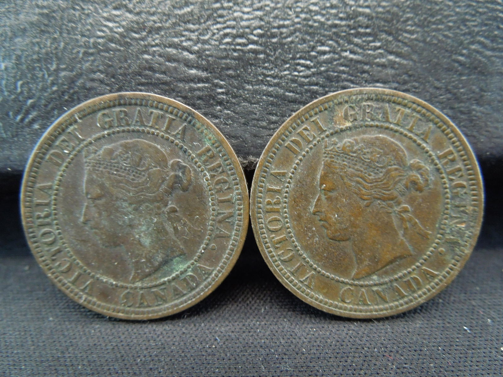 1876 H & 1881 H CANADIAN CENTS (1 of 2)