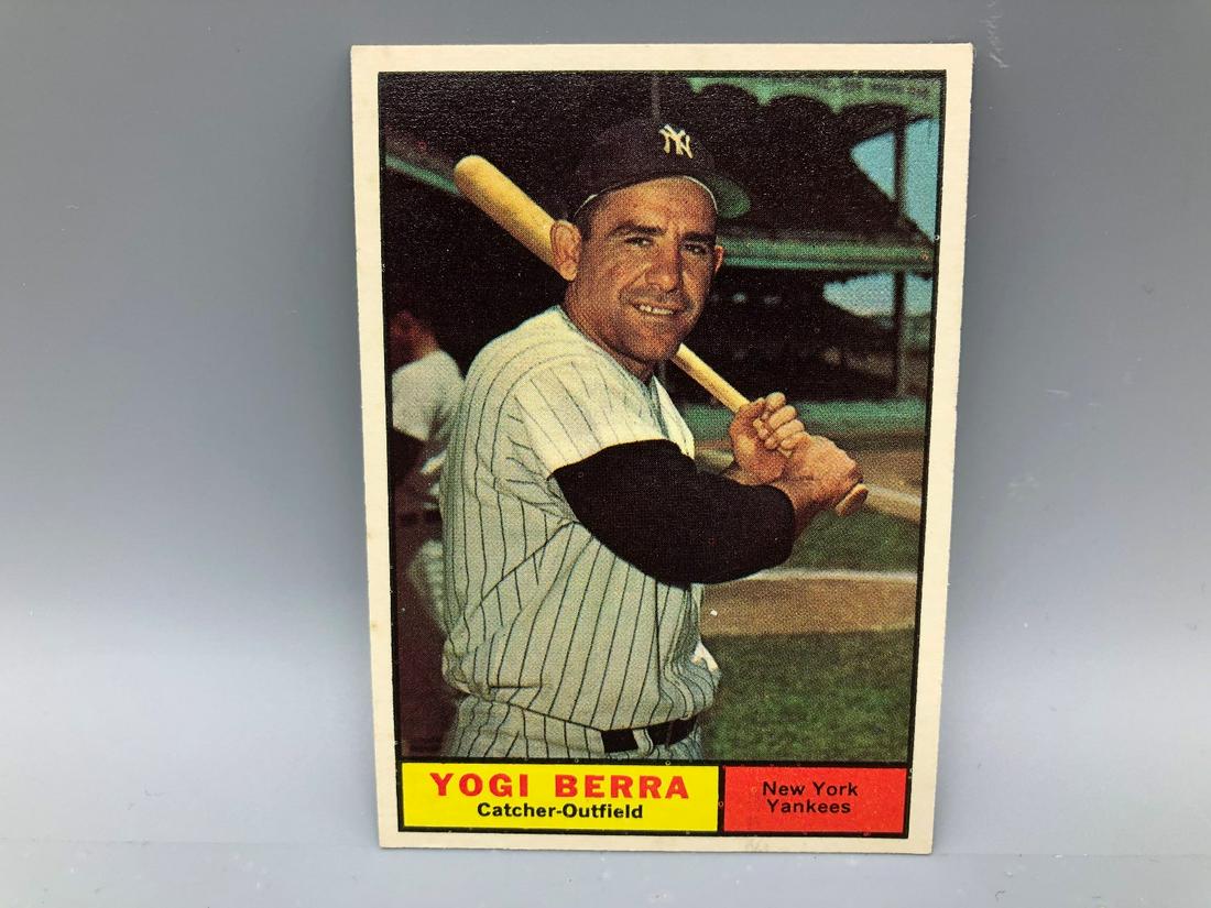 1961 Topps Yogi Berra #425  HOF (1 of 2)