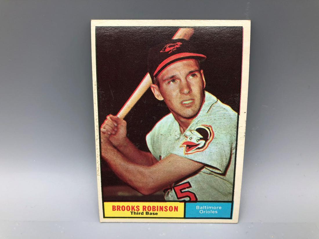 1961 Topps Brooks Robinson #10 HOF (1 of 2)