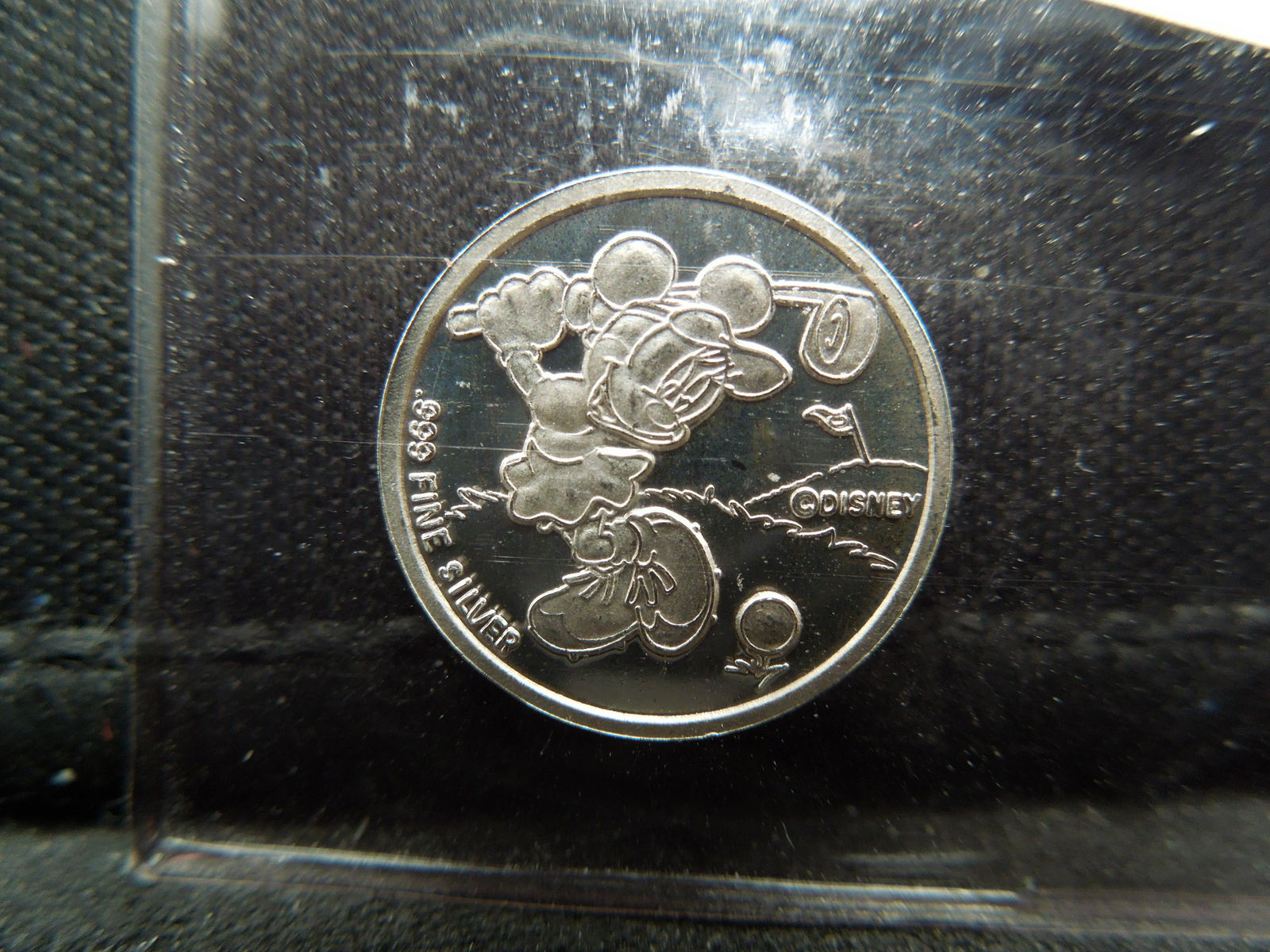DISNEY Mickey Mouse .999 Fine Silver Round: DISNEY Mickey Mouse .999 Fine Silver Round