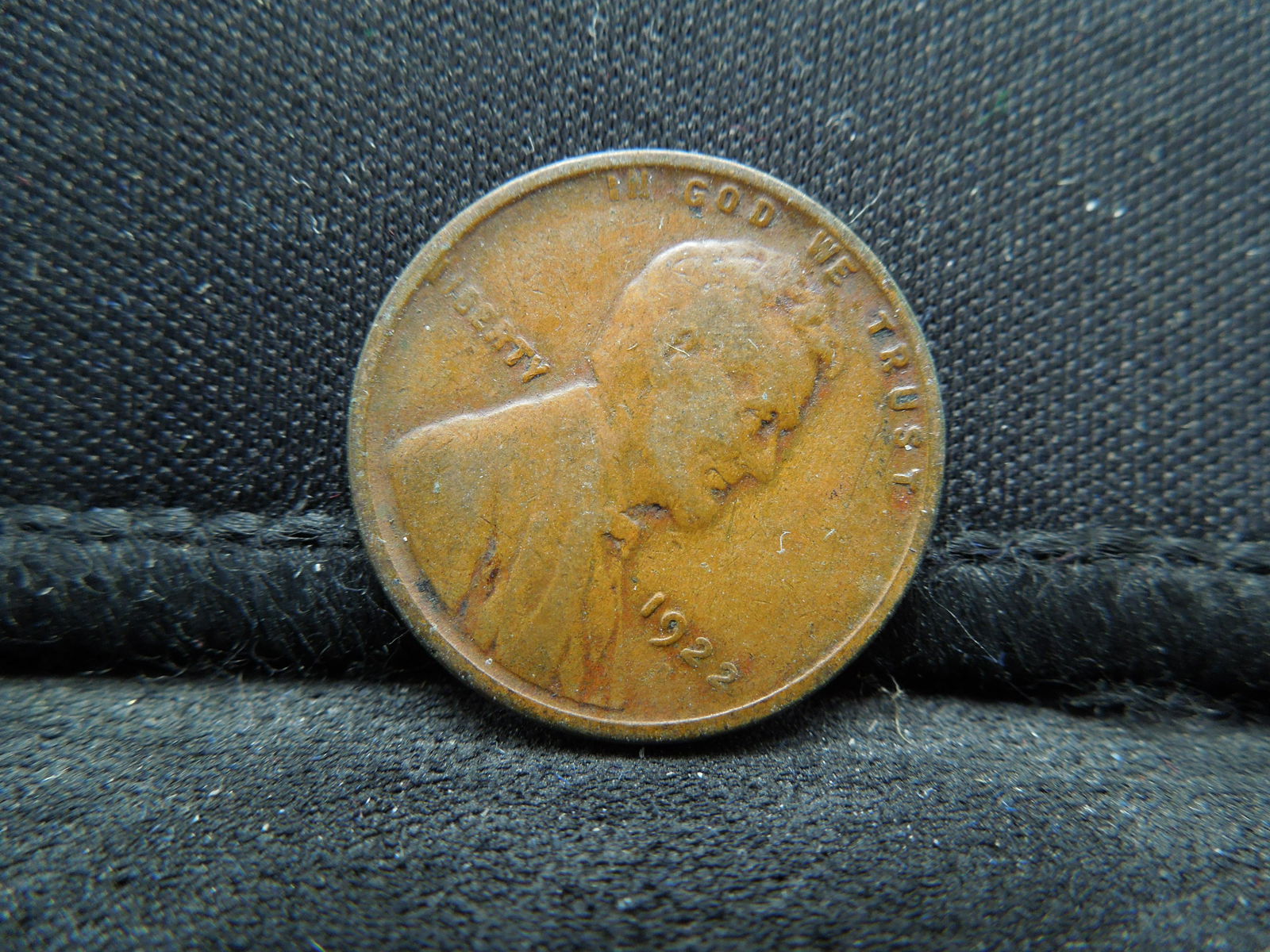 1922-D Key Date Lincoln Head Cent. (1 of 2)