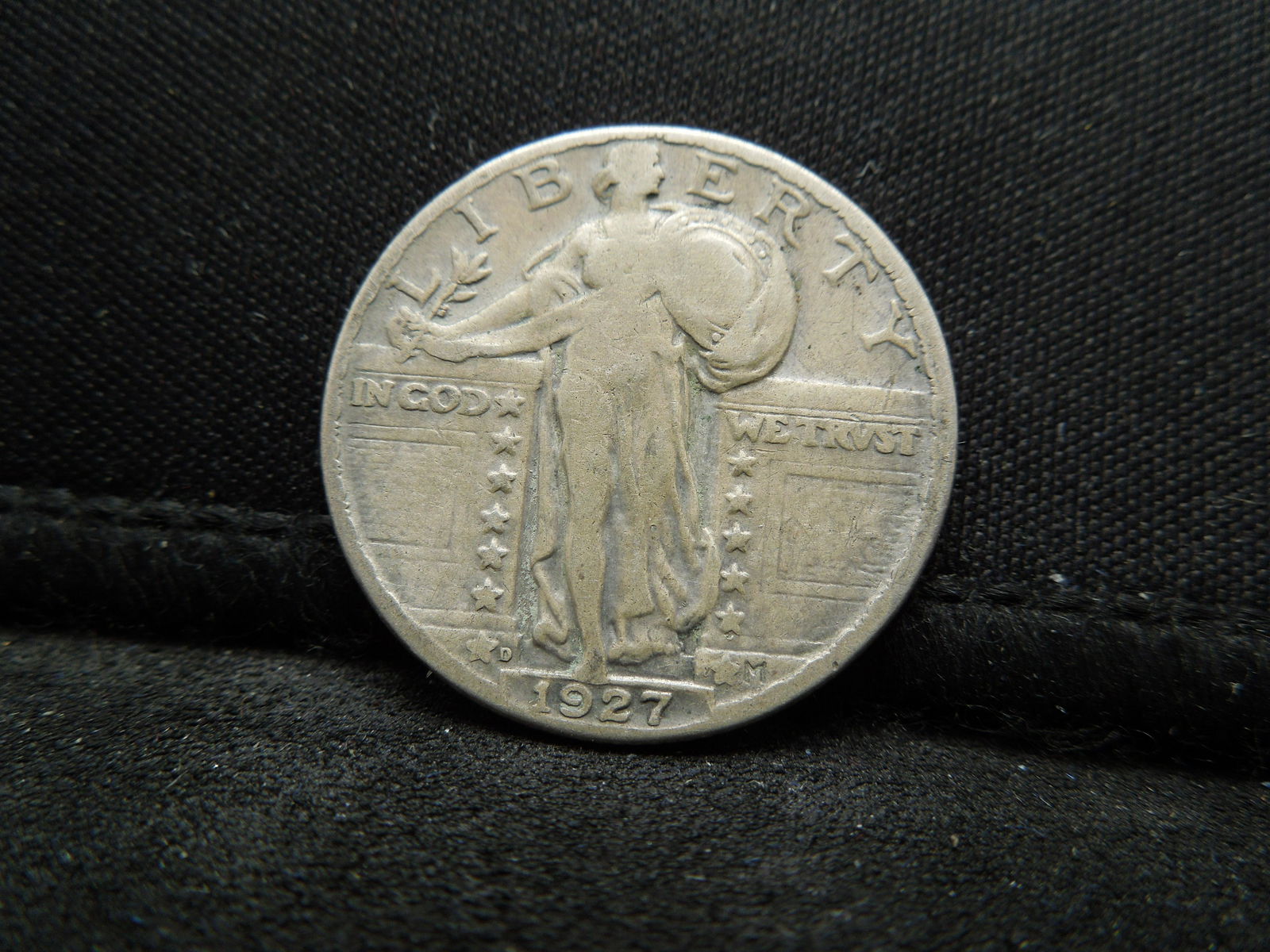 1927-D Key-Date Standing Liberty Quarter. (1 of 2)