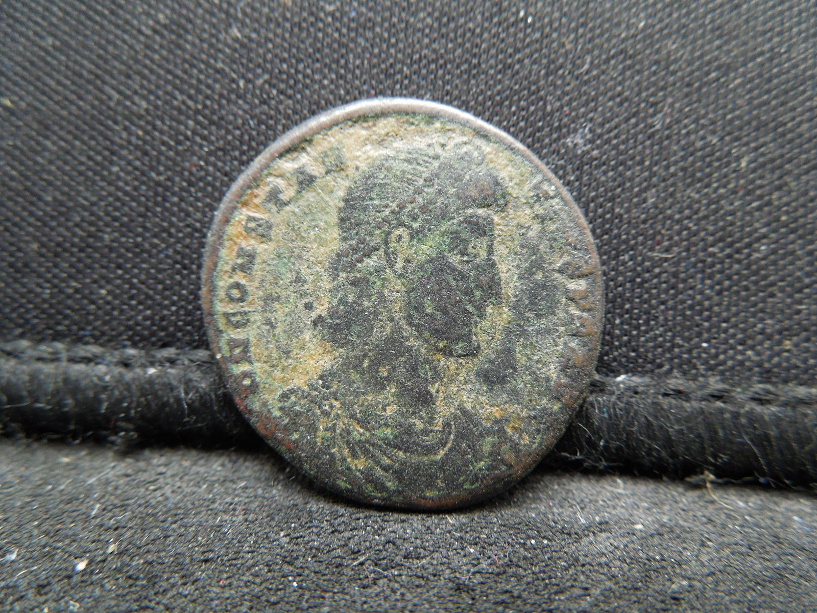 Constantine Ancient Roman Coin 307-337 A.D. (1 of 2)