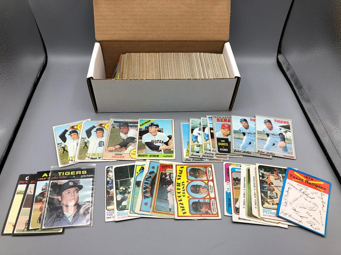 Box of Nearly 500 1970's-early 1980's - Varying: Box of Nearly 500 1970's-early 1980's - Varying conditions