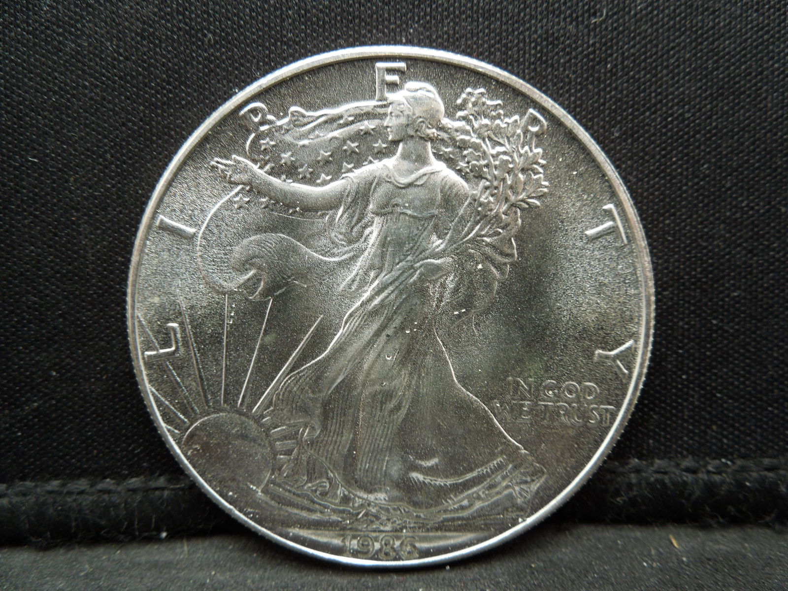 1986 Silver American Eagle First Year (1 of 2)