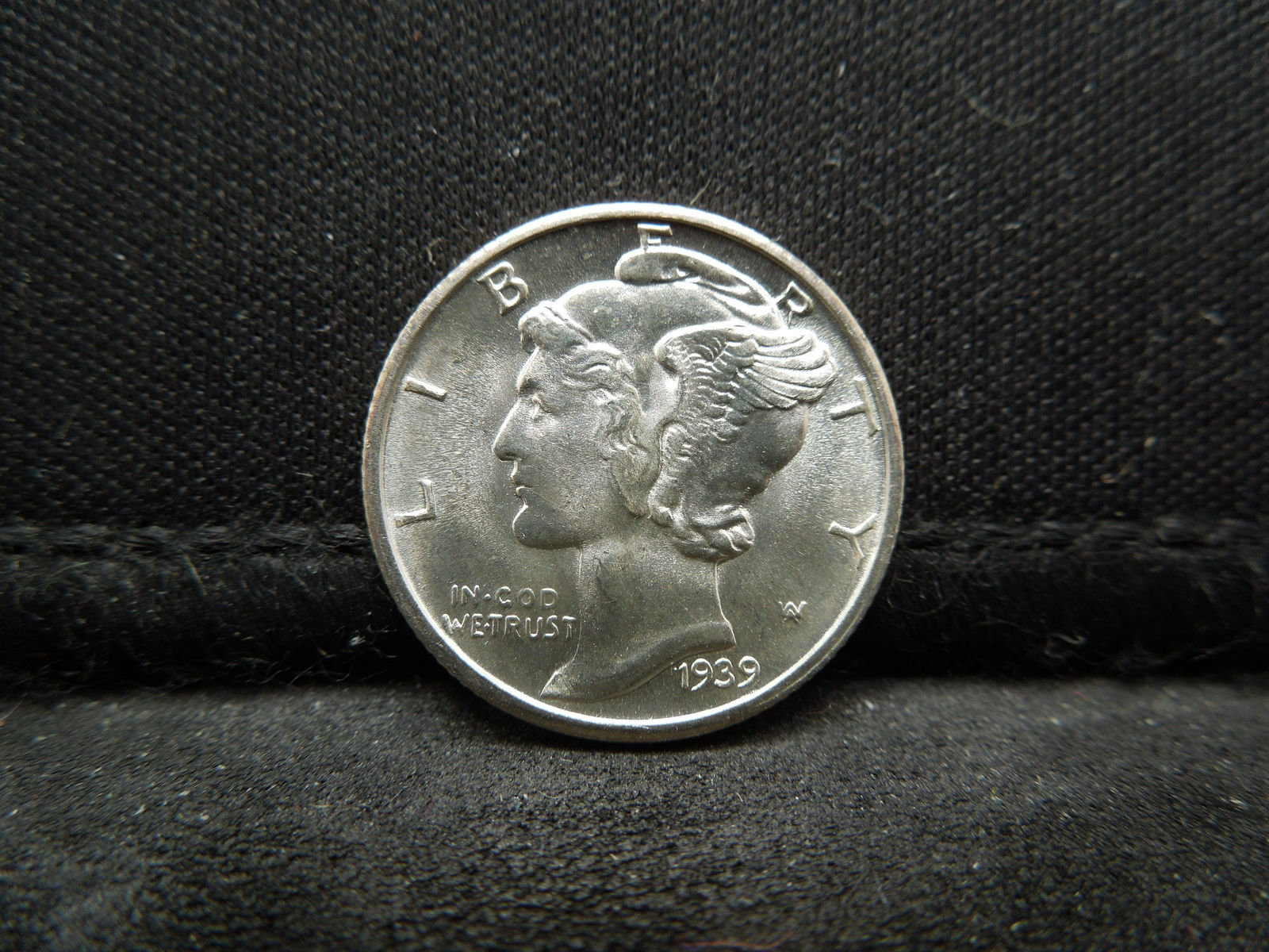 1939 D Mercury Dime Gem BU Blast White (1 of 2)