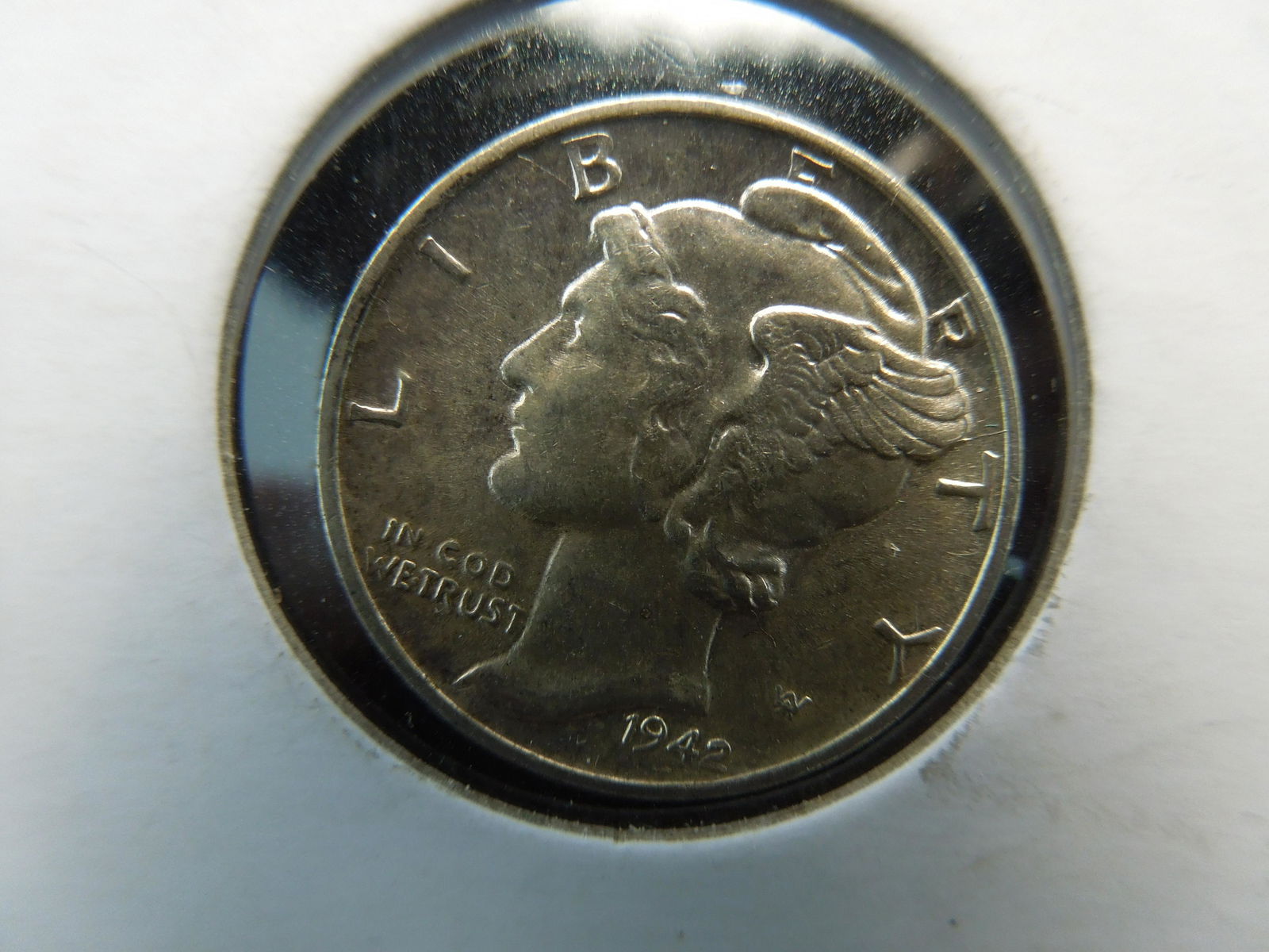 uncirculated 1942 mercury dime (1 of 3)