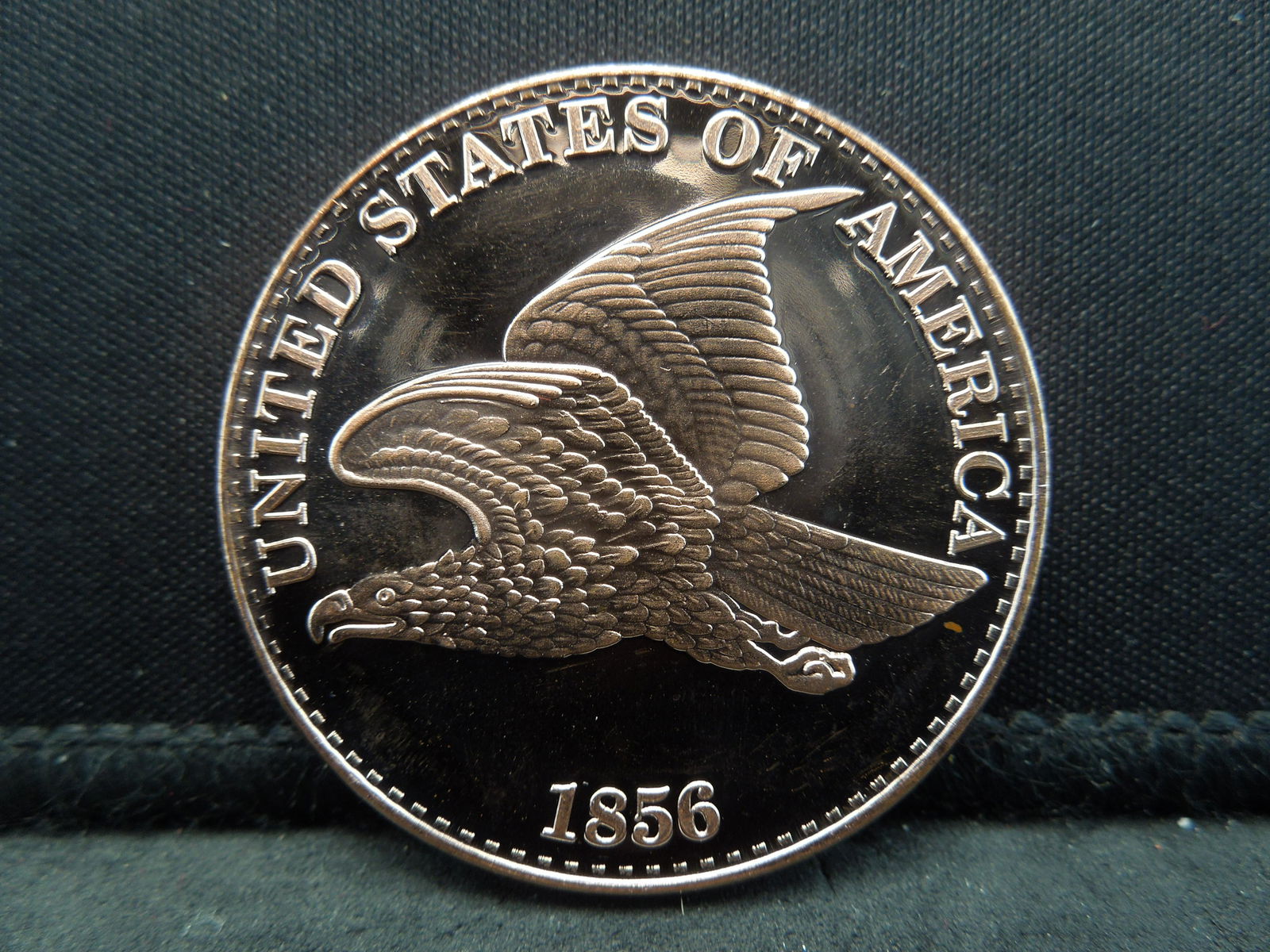 Flying Eagle Style One Ounce .999 Copper Round (1 of 2)