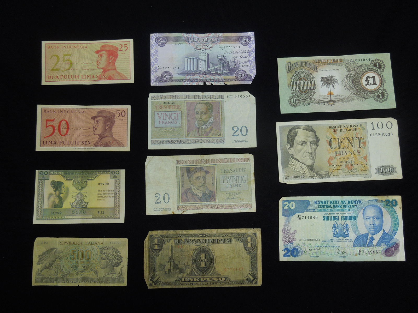 Group of 10 Different Foreign Currency Notes. (1 of 8)