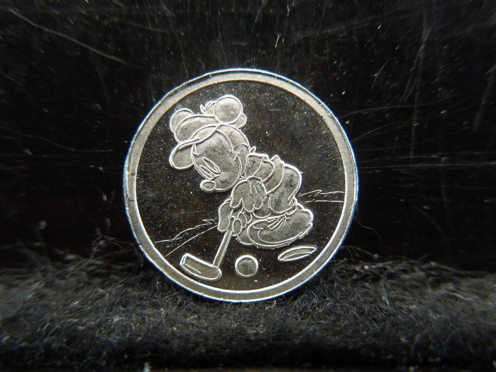 DISNEY Mickey Mouse .999 Fine Silver Round: DISNEY Mickey Mouse .999 Fine Silver Round