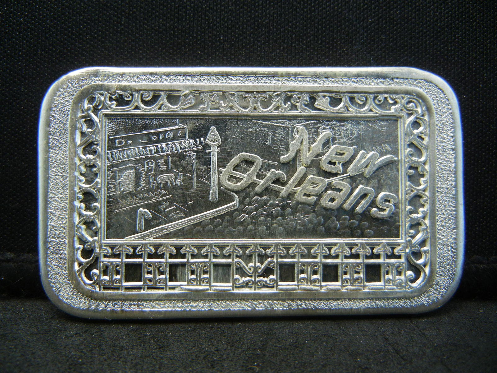 One Troy Ounce .999 Silver Bar (1 of 2)