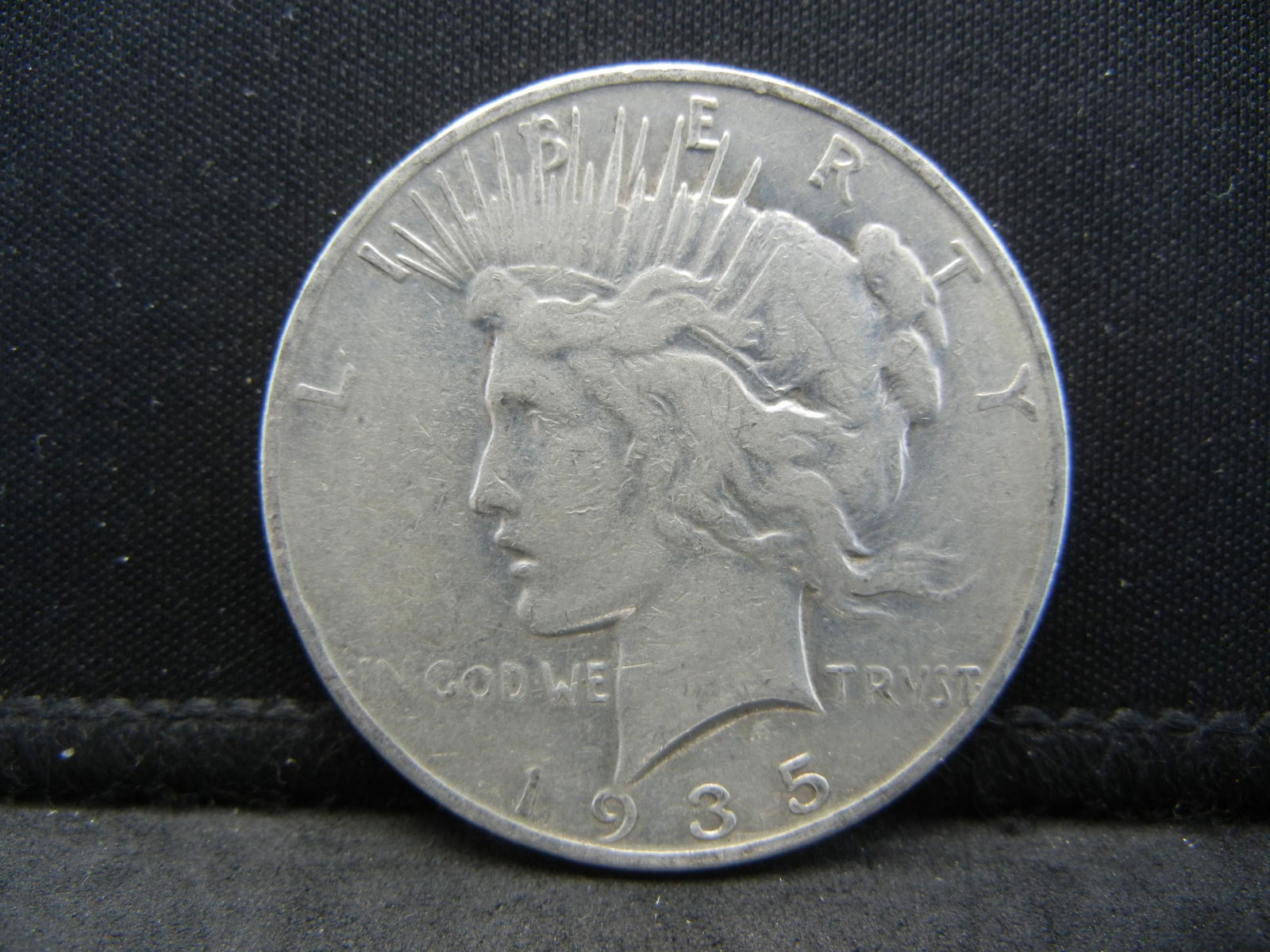 1935 S Peace Dollar Better Date (1 of 2)