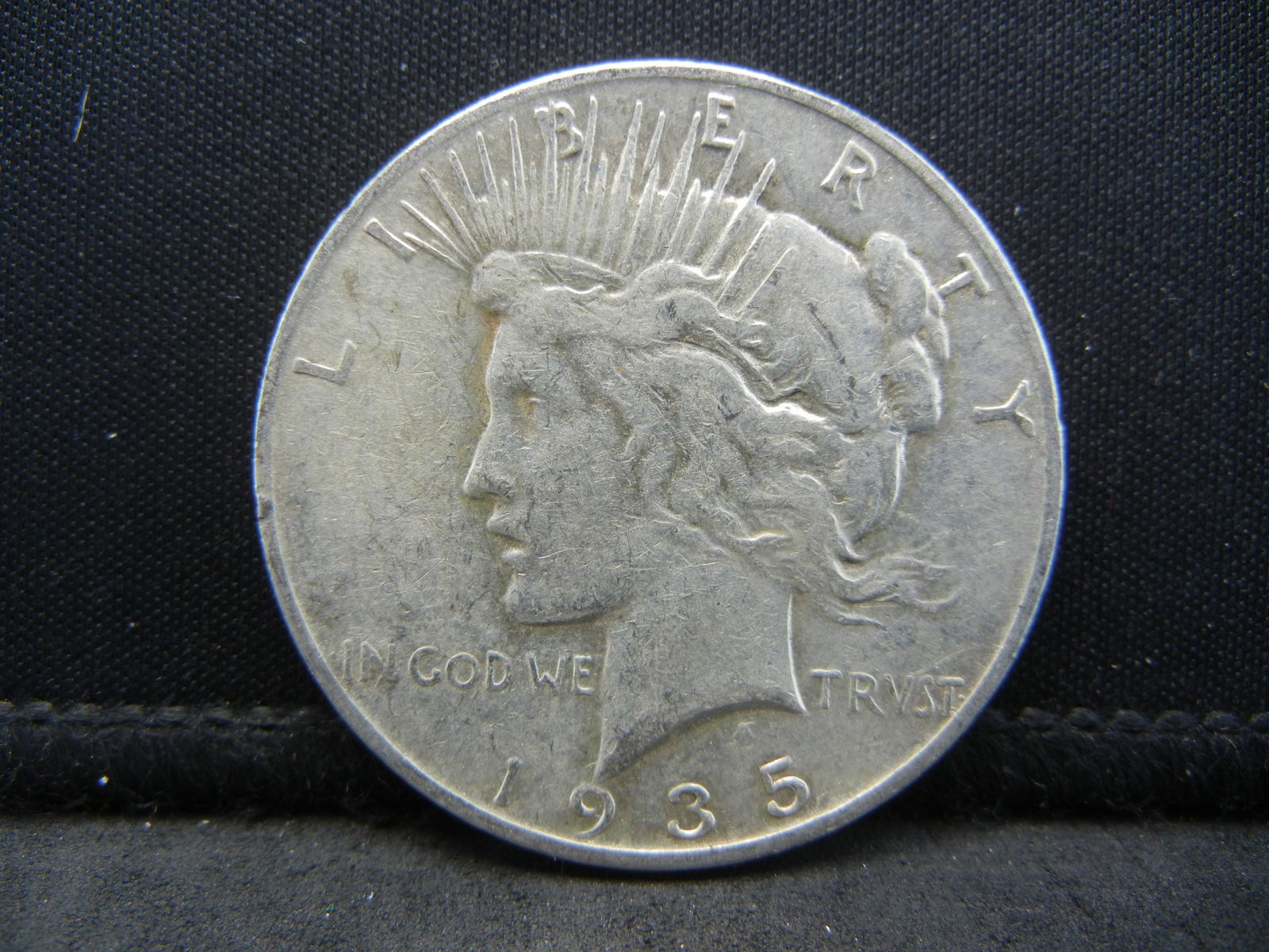 1935 S Peace Dollar Better Date (1 of 2)