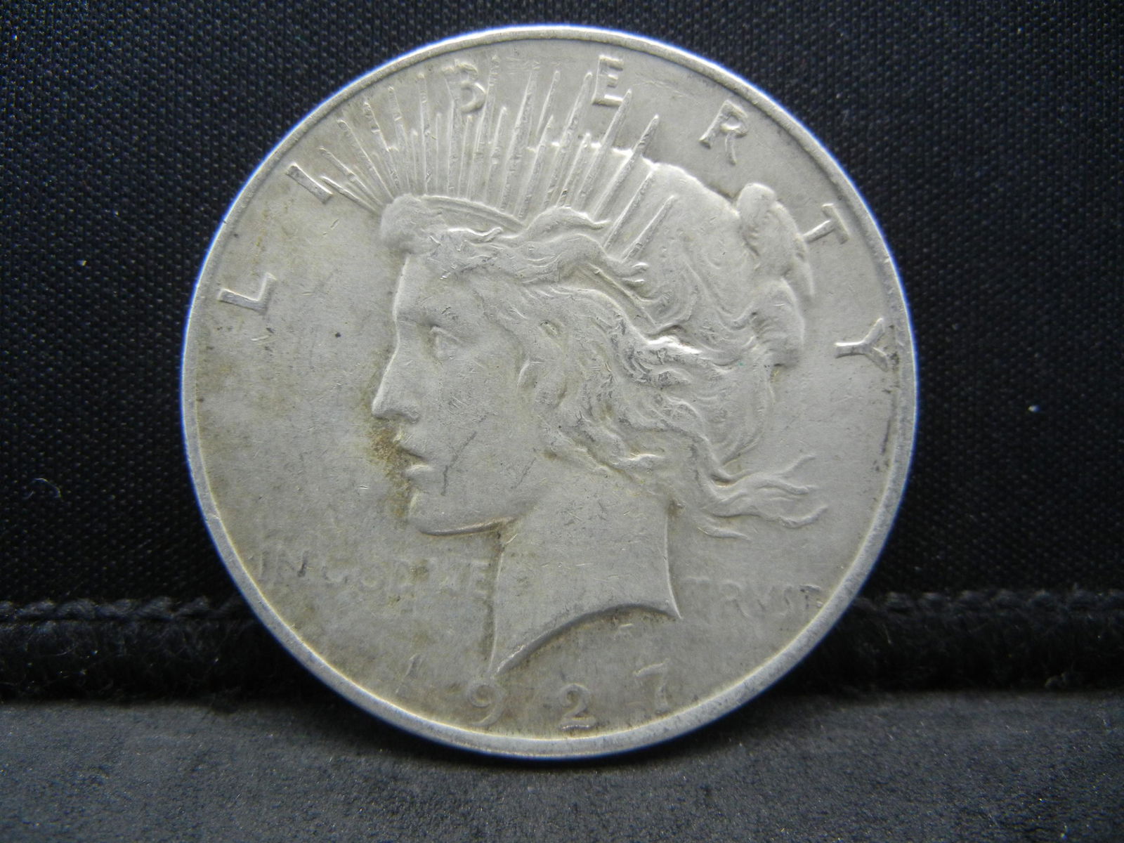 1927 D Peace Dollar Better Date (1 of 2)