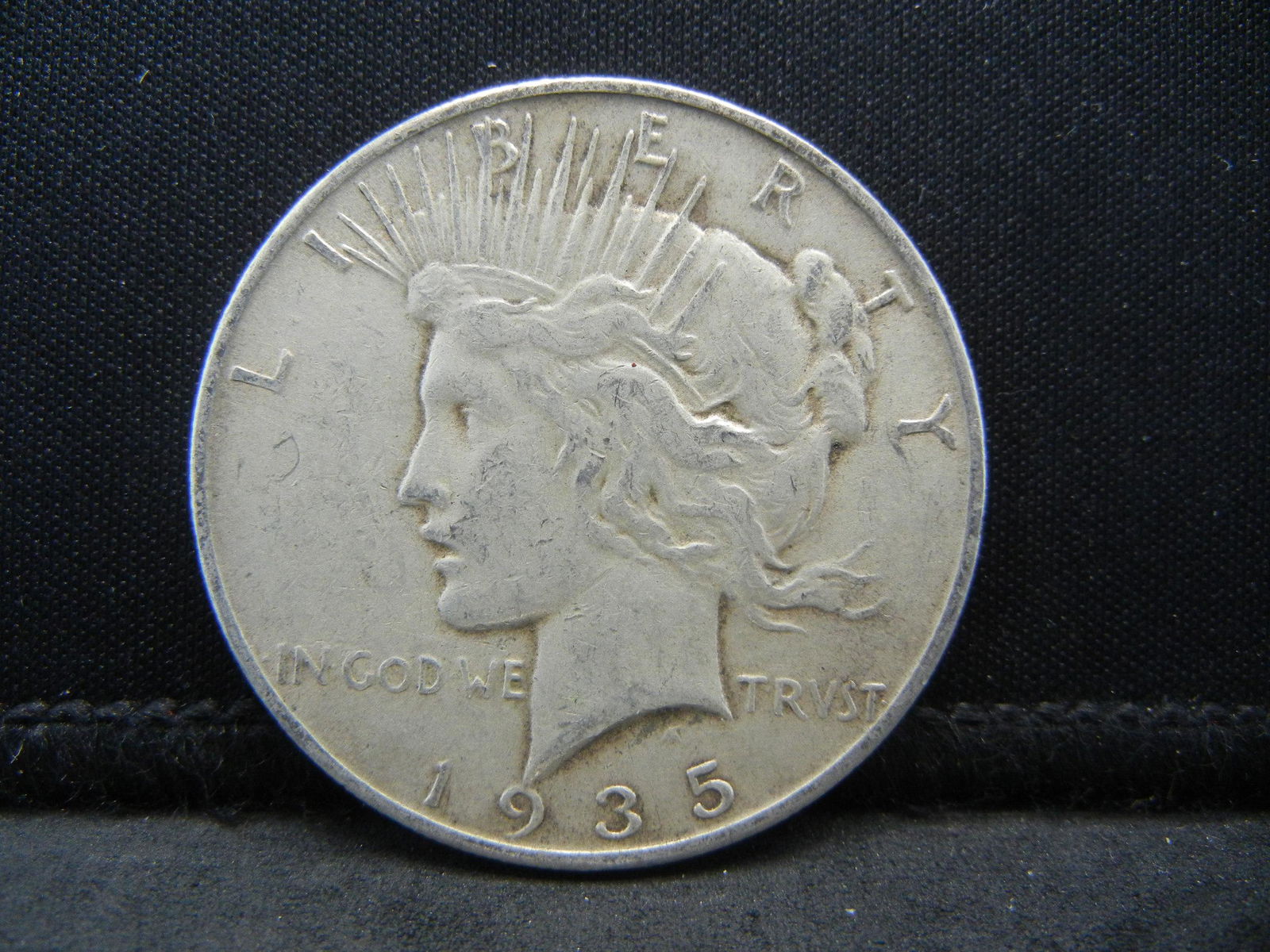 1935 S Peace Dollar Better Date (1 of 2)