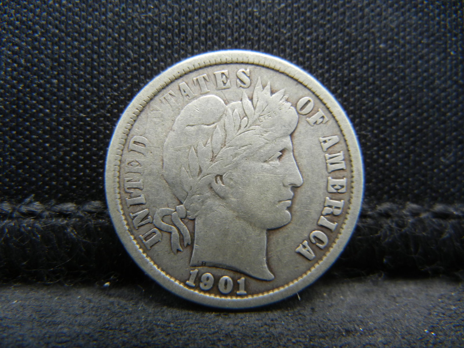 1901 Barber Dime (1 of 2)