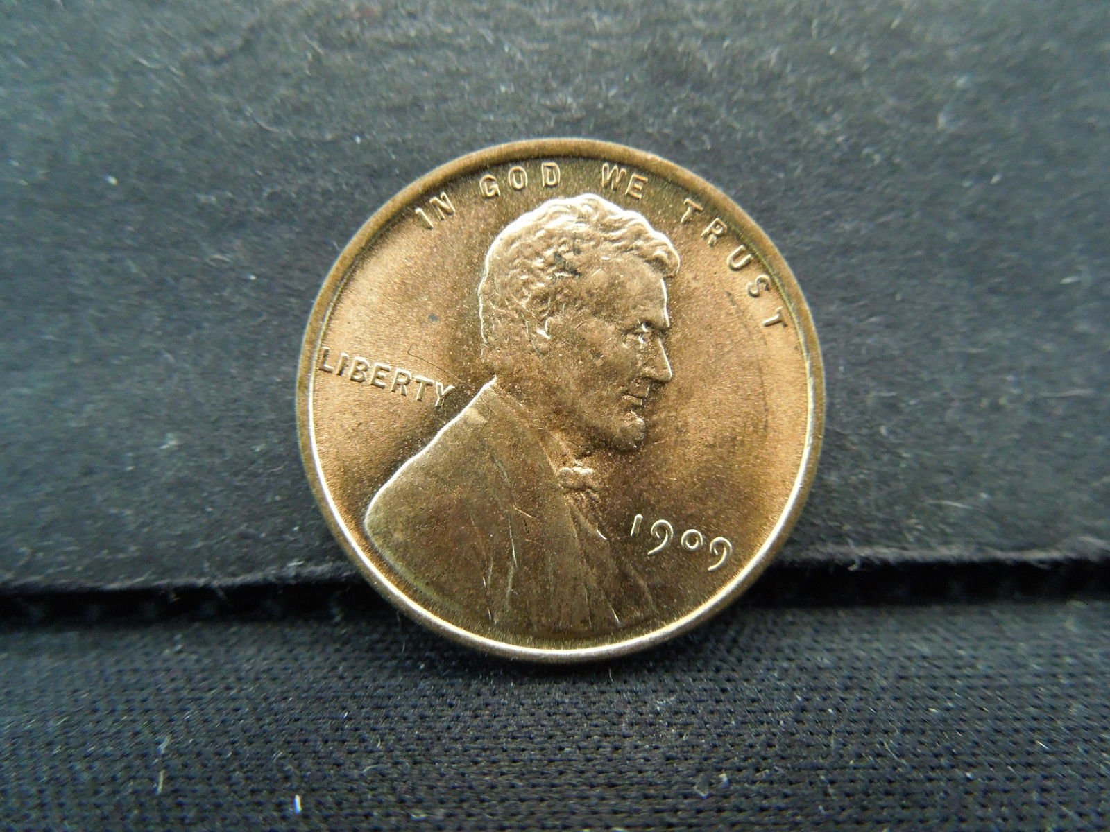 1909 VDB Lincoln Cent GEM BU Red (1 of 2)