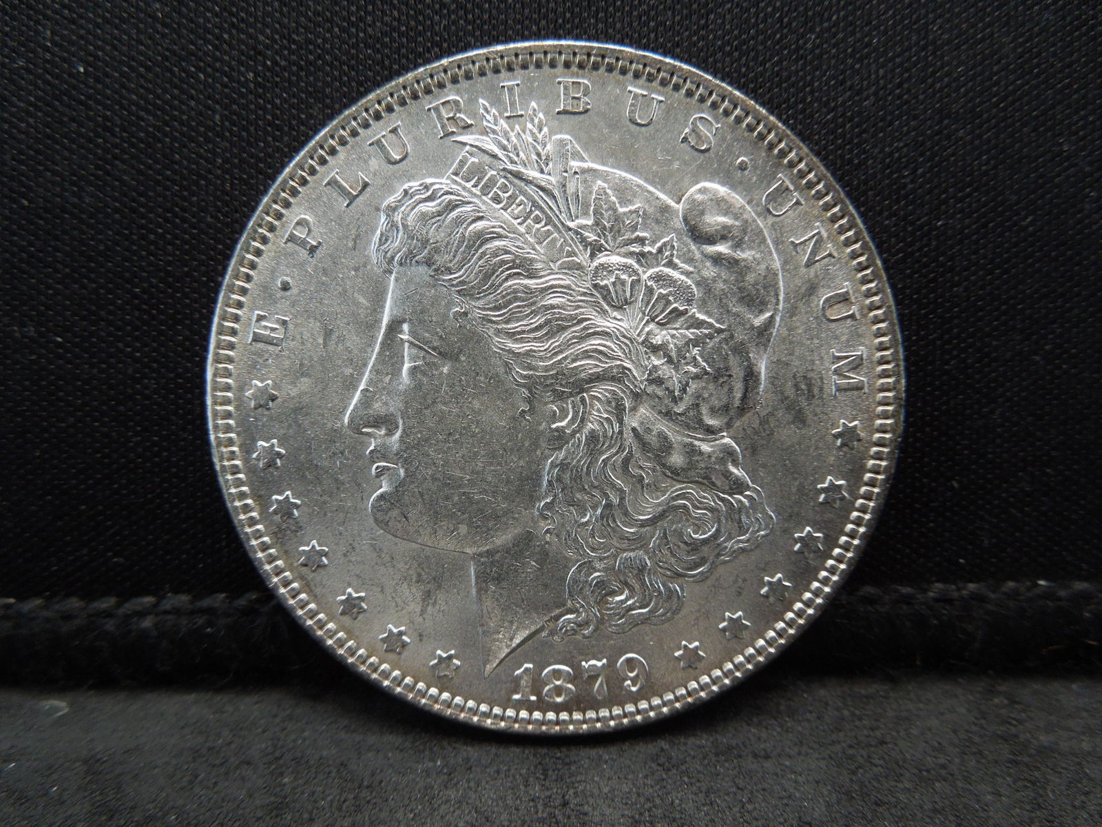 1879 Morgan Dollar Frosty BU Nice (1 of 2)