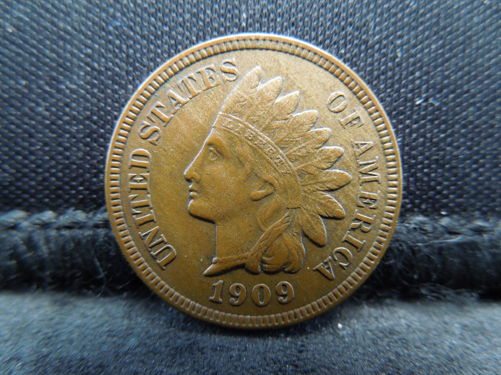 1909 S Indian Cent Great Details Key Date (1 of 2)