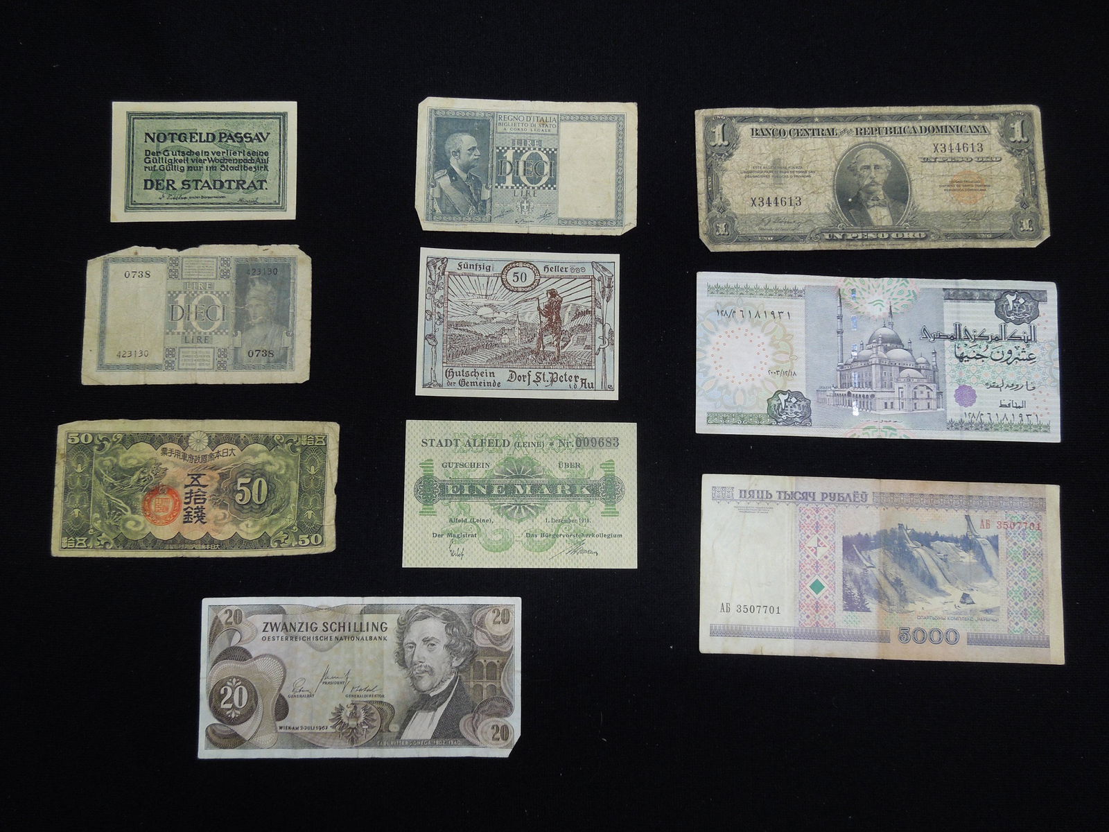 Group of 10 Different Foreign Currency Notes. (1 of 6)