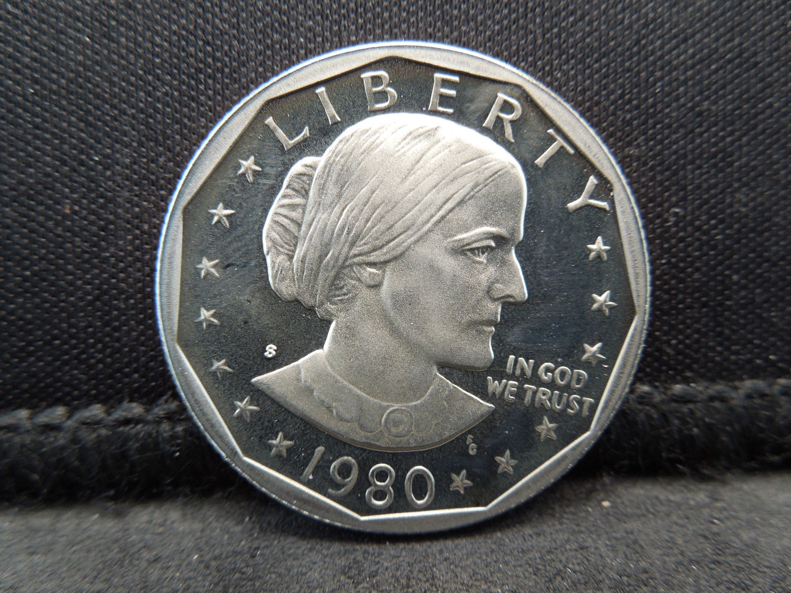 1980 S Gem Proof Susan B Anthony Dollar (1 of 2)