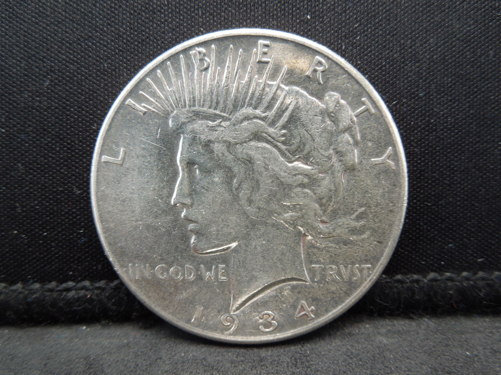 1934 S Peace Dollar Better Date (1 of 2)