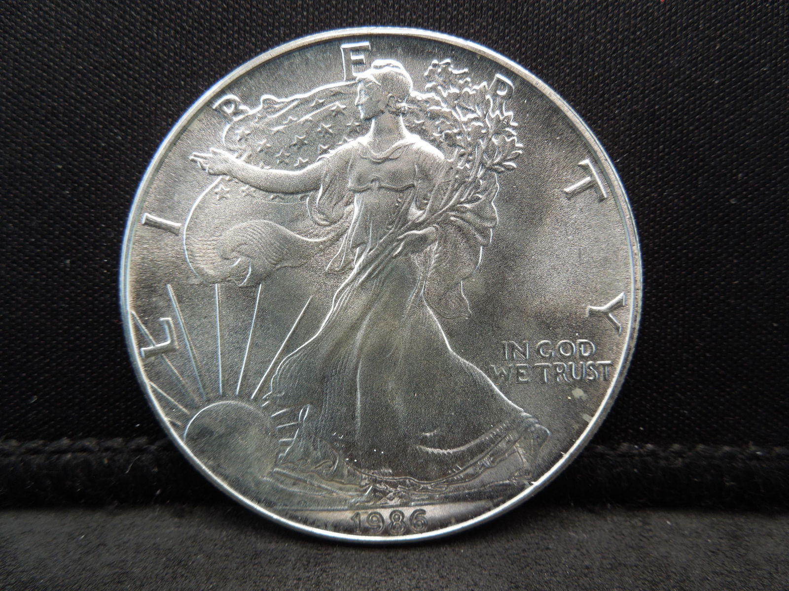 1986 American Silver Eagle First Year (1 of 2)