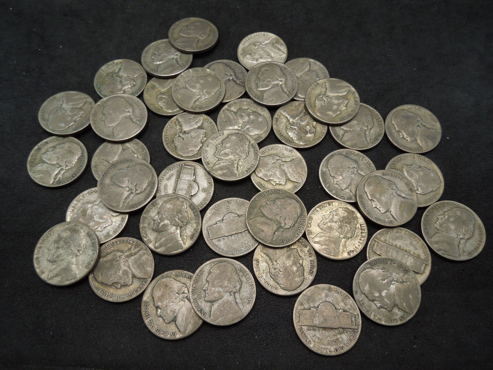 40 1942-S Silver Jefferson War Nickels. (1 of 3)