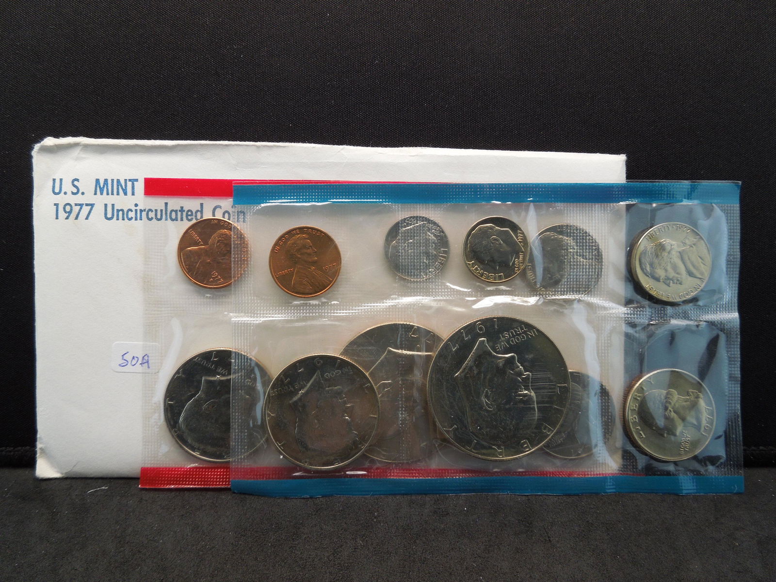 1977 P/D US Mint set in government holder.  GEM. (1 of 5)
