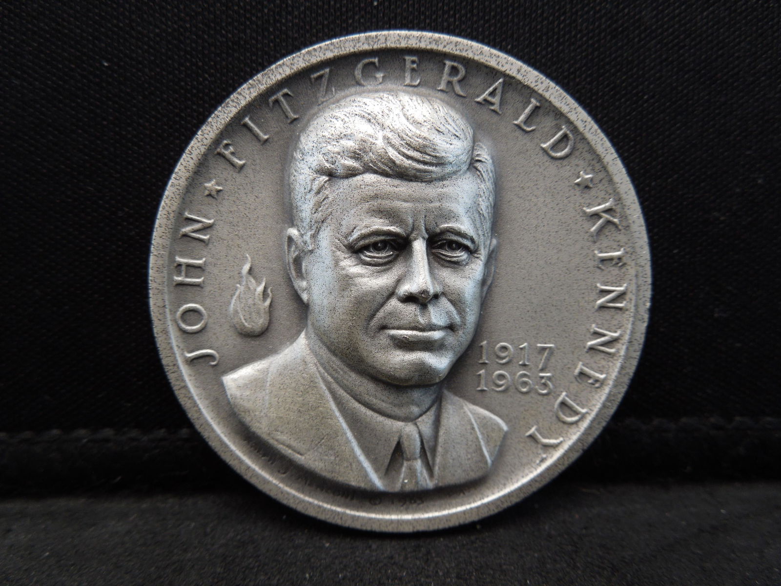 35.7 Grams .999 Silver Round John F Kennedy High Relief (1 of 3)