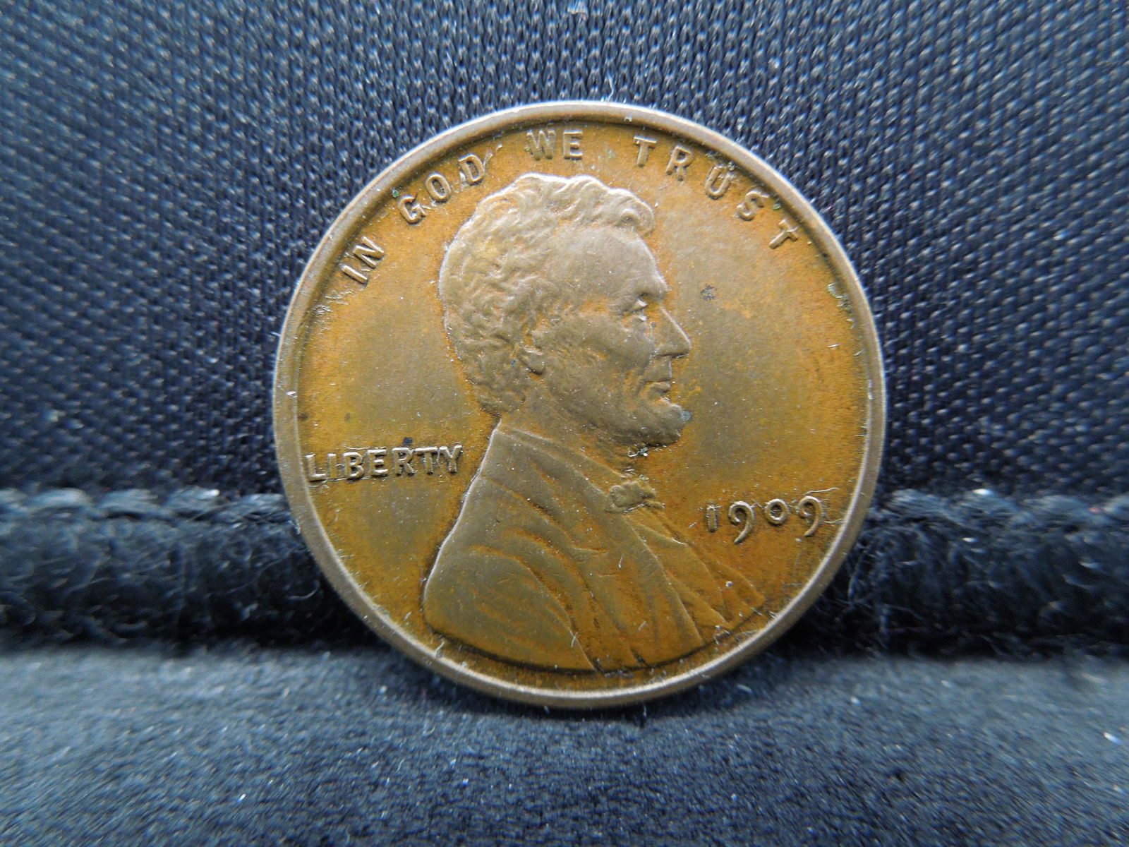 1909 VDB Lincoln Cent Higher Grade (1 of 2)