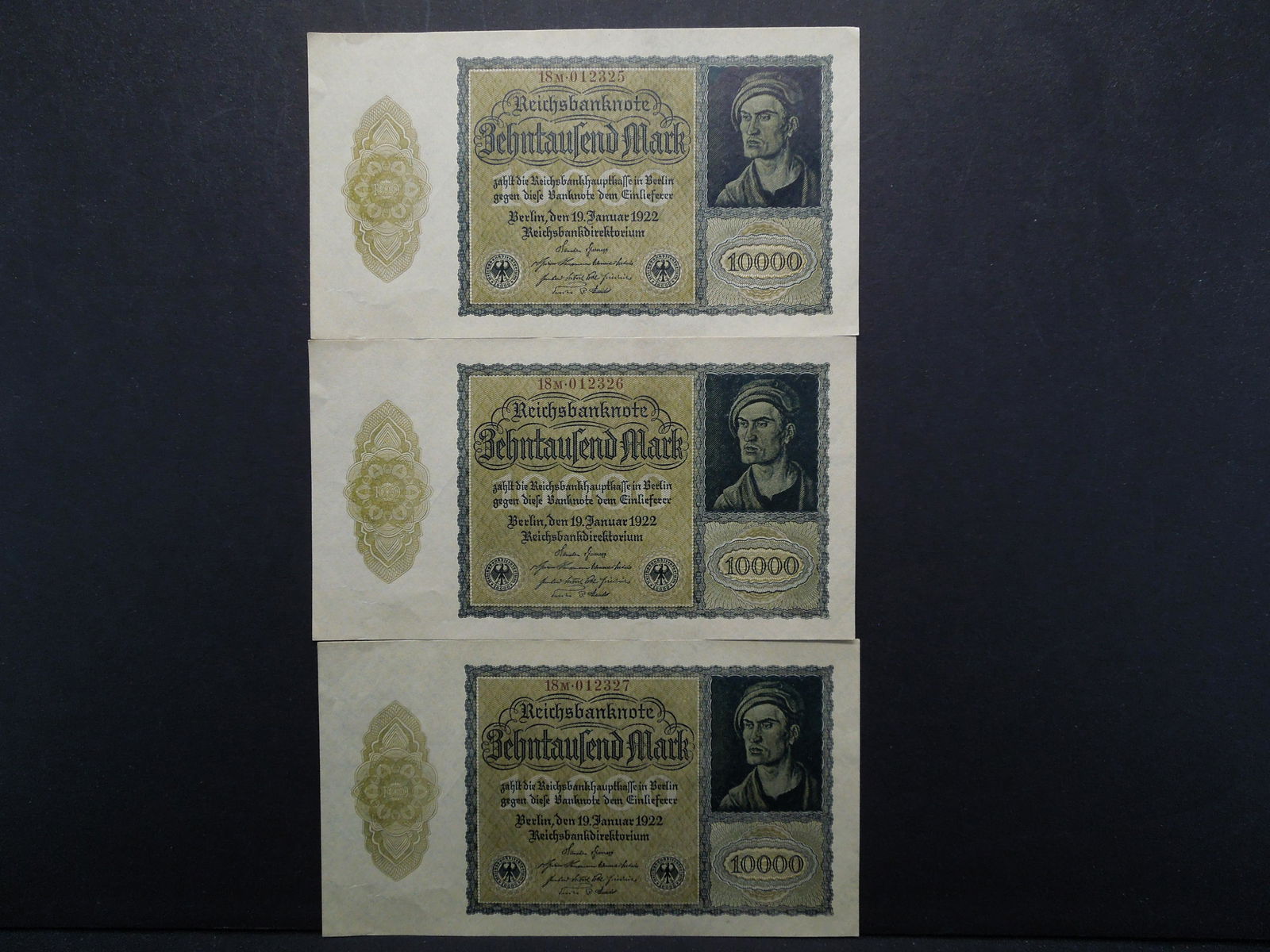 1923 Germany 10,000 Mark.  3 Consecutive Serial (1 of 5)