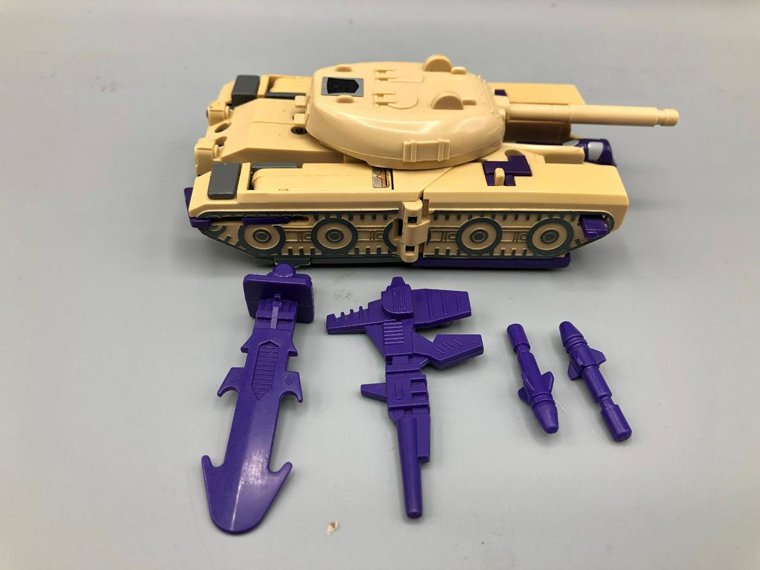 Transformers G1 Blitzwing - Missing Missile (1 of 2)