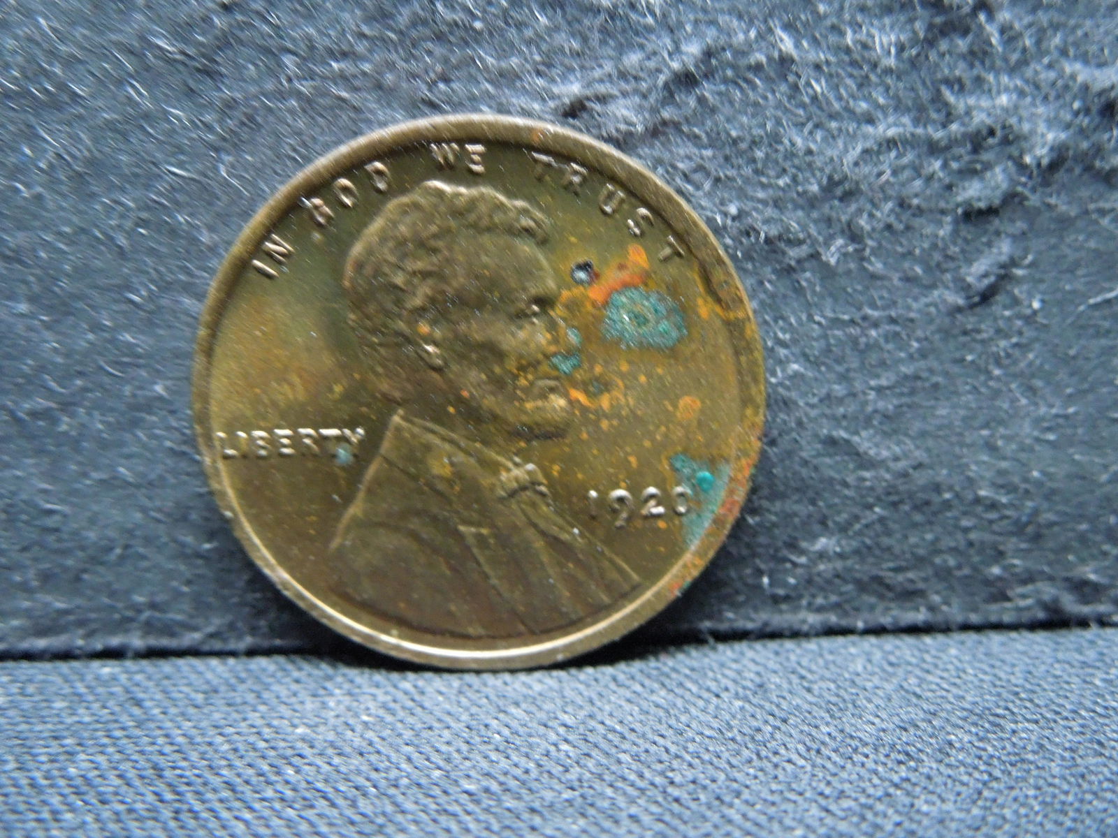 1920 Lincoln Wheat Cent (1 of 2)